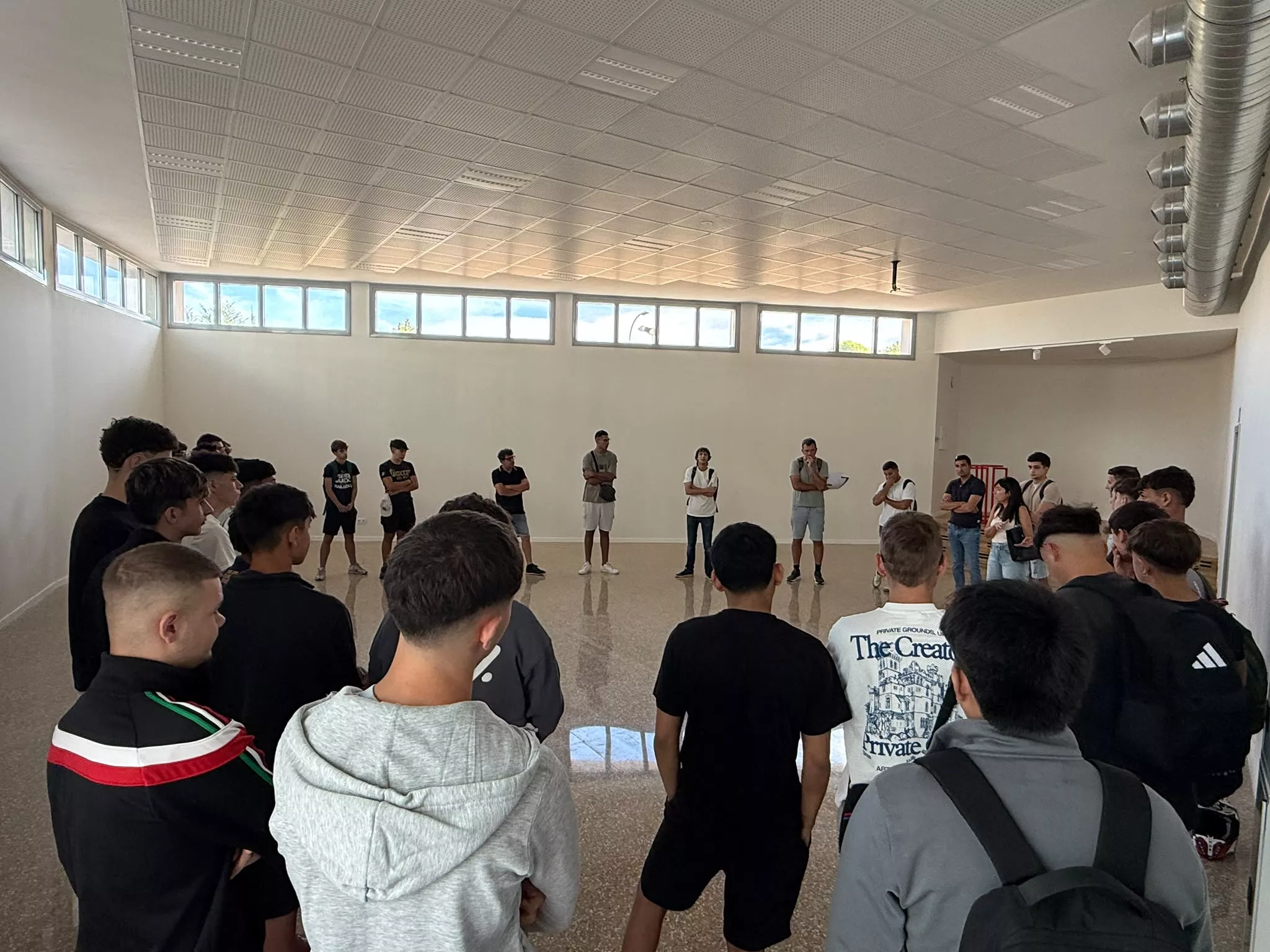 Acogida a los alumnos de FP rehabilitado edificio de San José de Calasanz..