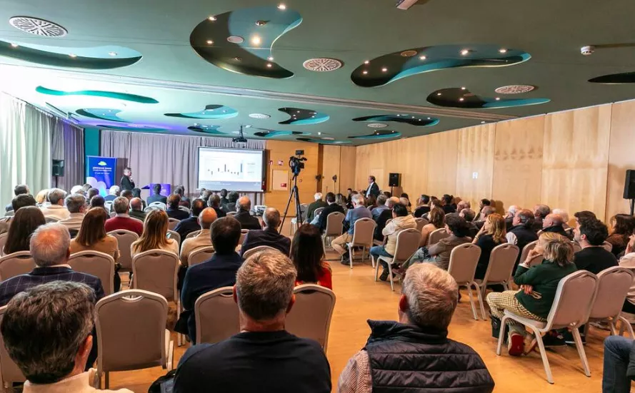 Encuentro El Futuro de la Vivienda en Huesca durante la jornada de 2025.