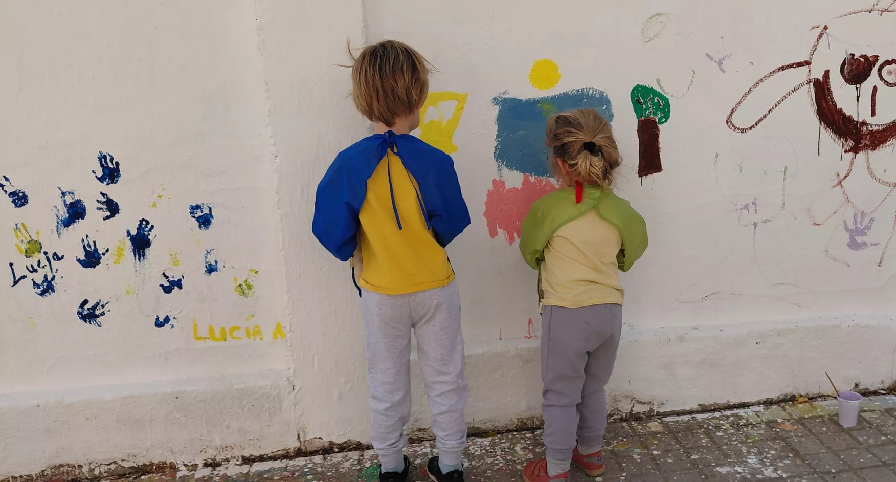Mural infantil en las fiestas de Ayerbe. 