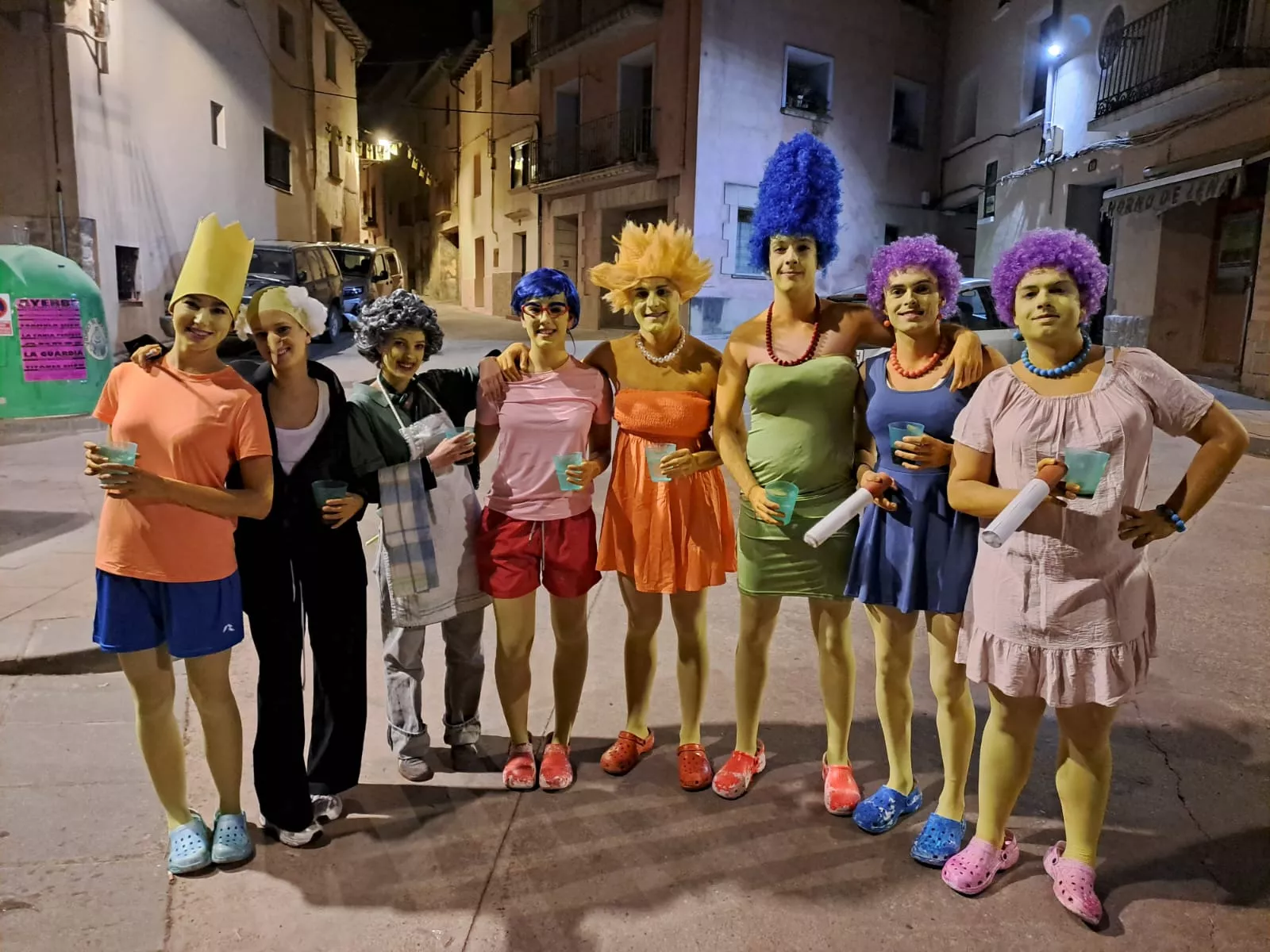 Fiesta de disfraces en las fiestas de Ayerbe. 