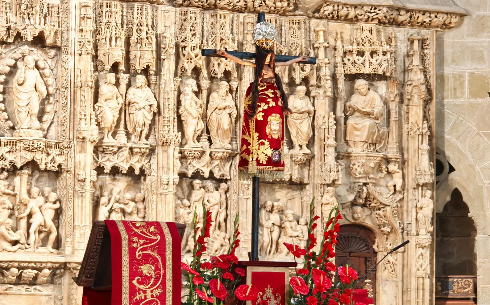 Festividad del Santo Cristo de los Milagros en Huesca. Foto María José Sampietro Brosed