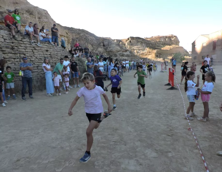 Niños de 8 y 9 años en carrera