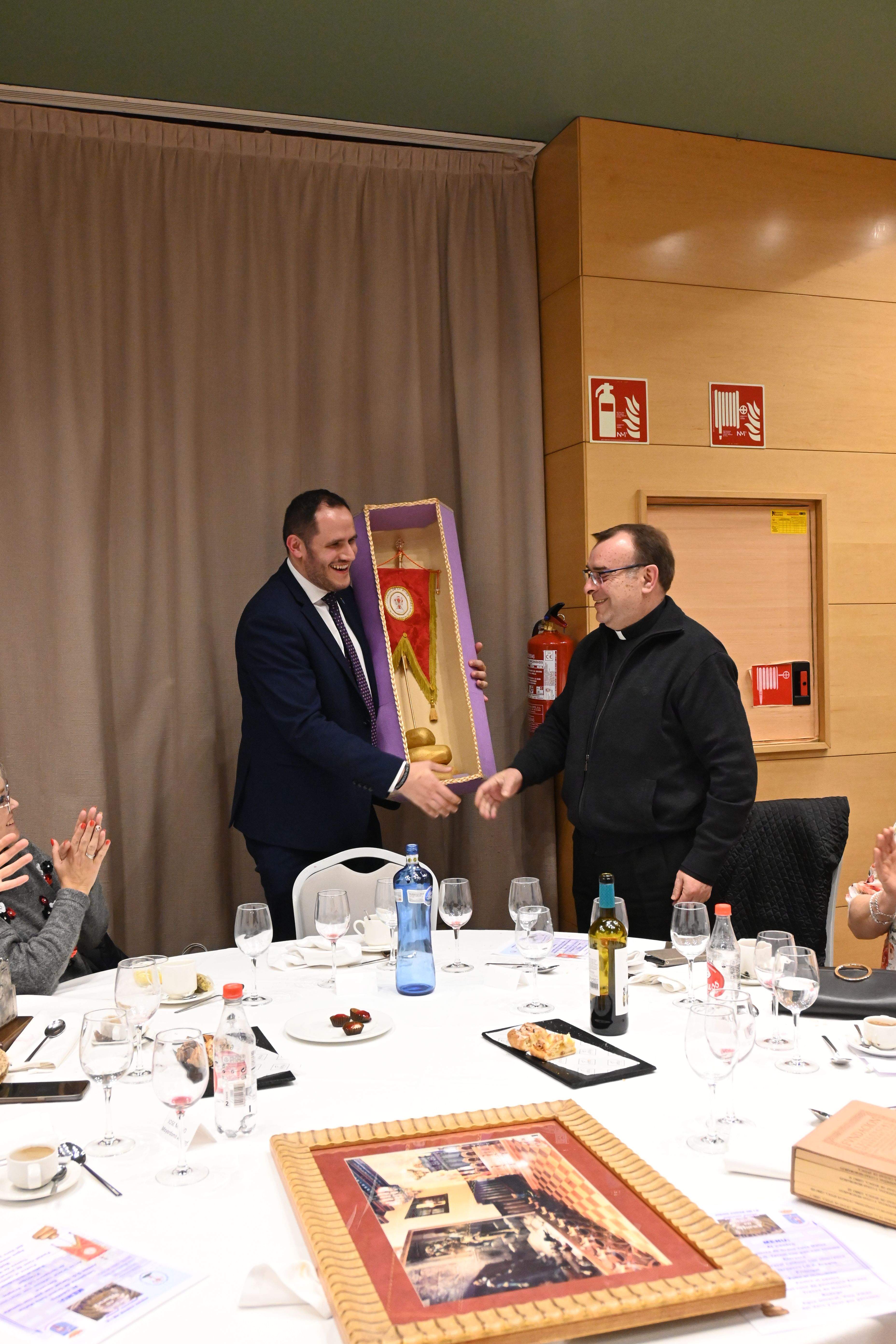 Estandarte de fiesta de la Vera Cruz, hecho artesanalmente. Foto Carlos Jalle