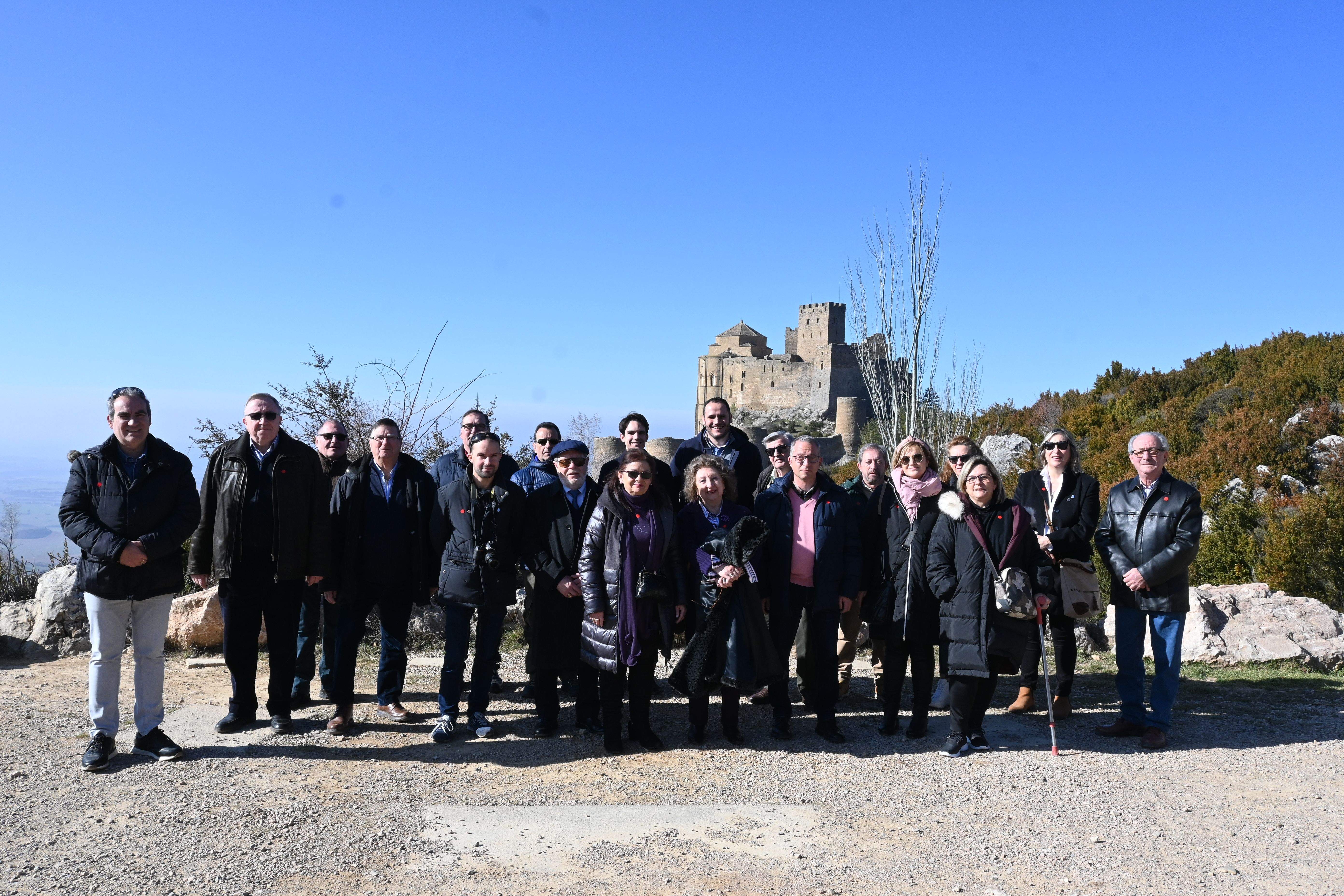 Representantes de Huesca y Segovia en el Castillo de Loarre.  Foto Carlos Jalle 