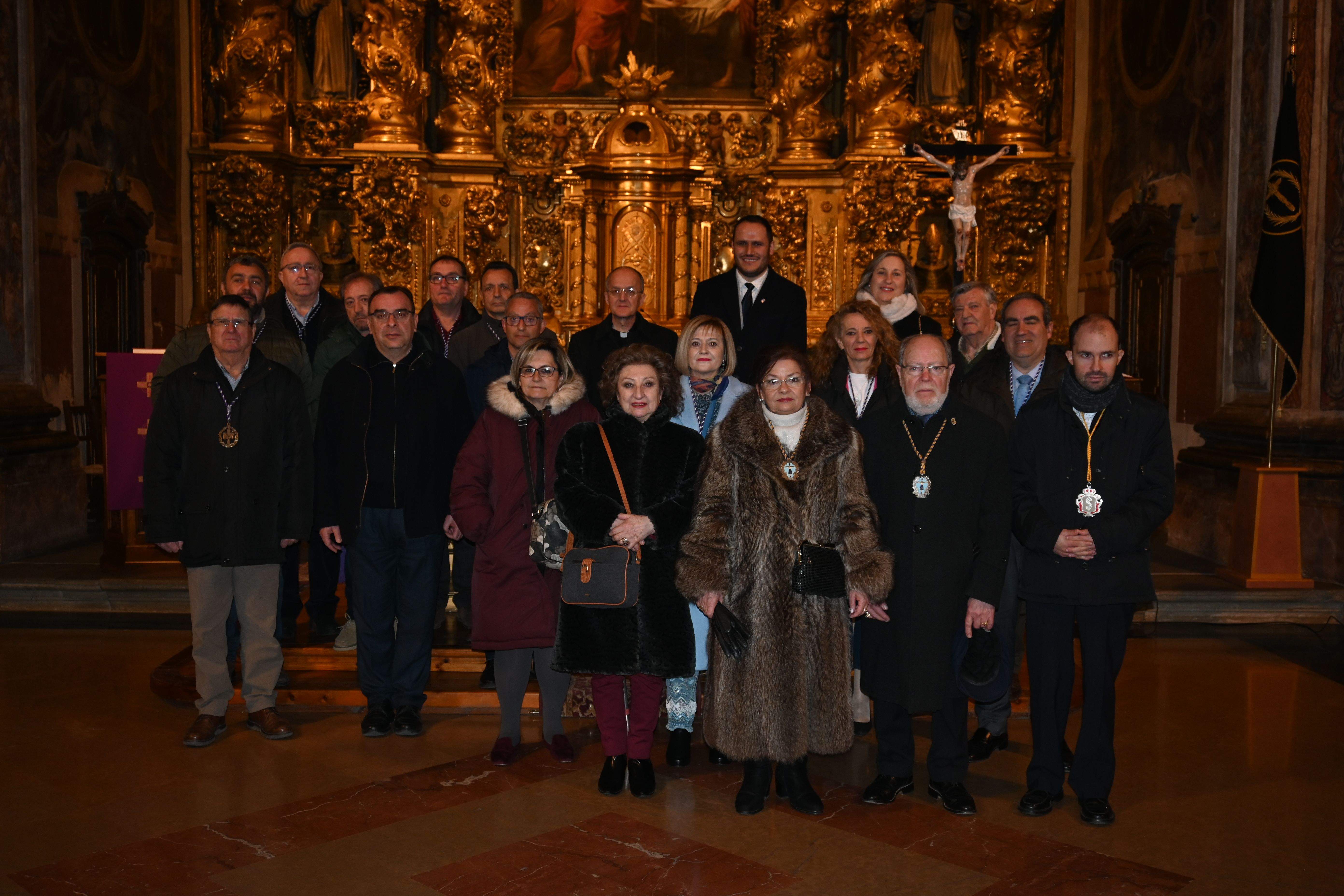 Representantes de la Archicofradía de la Vera Cruz y de la Junta de Cofradías de Segovia. Foto Carlos Jalle