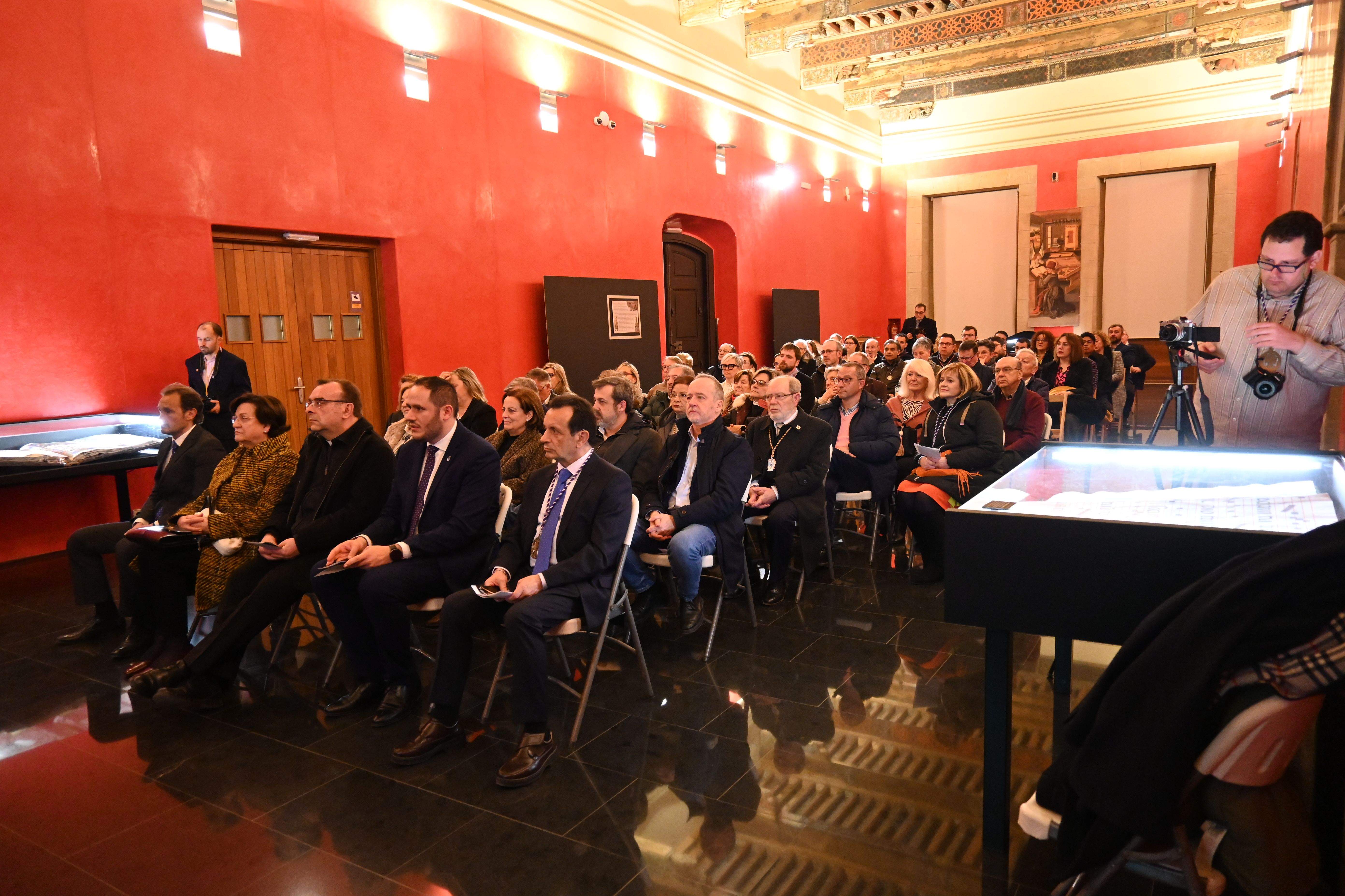 Salón del Tanto Monta en la conferencia. Foto Carlos Jalle 