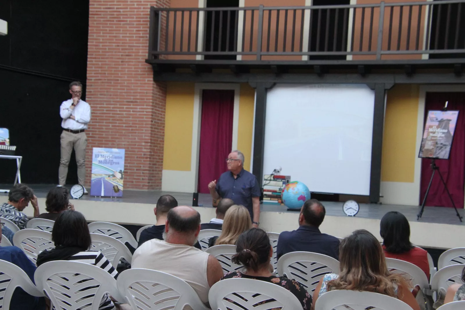 Presentación El meridiano de los Monegros en Robres. Foto Carlos Neofato