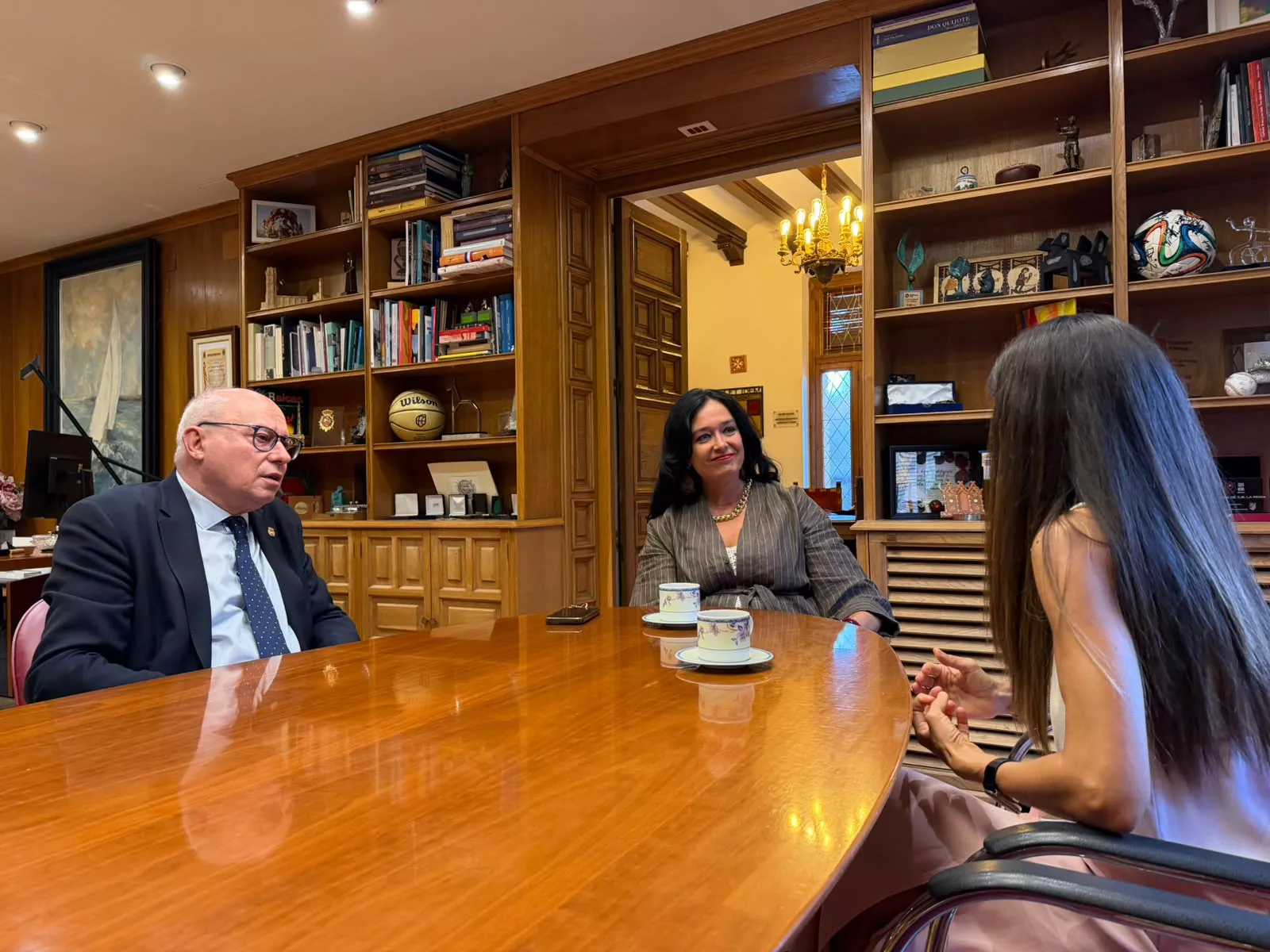 Leo Carranza, Lorena Orduna y Alma Lara.