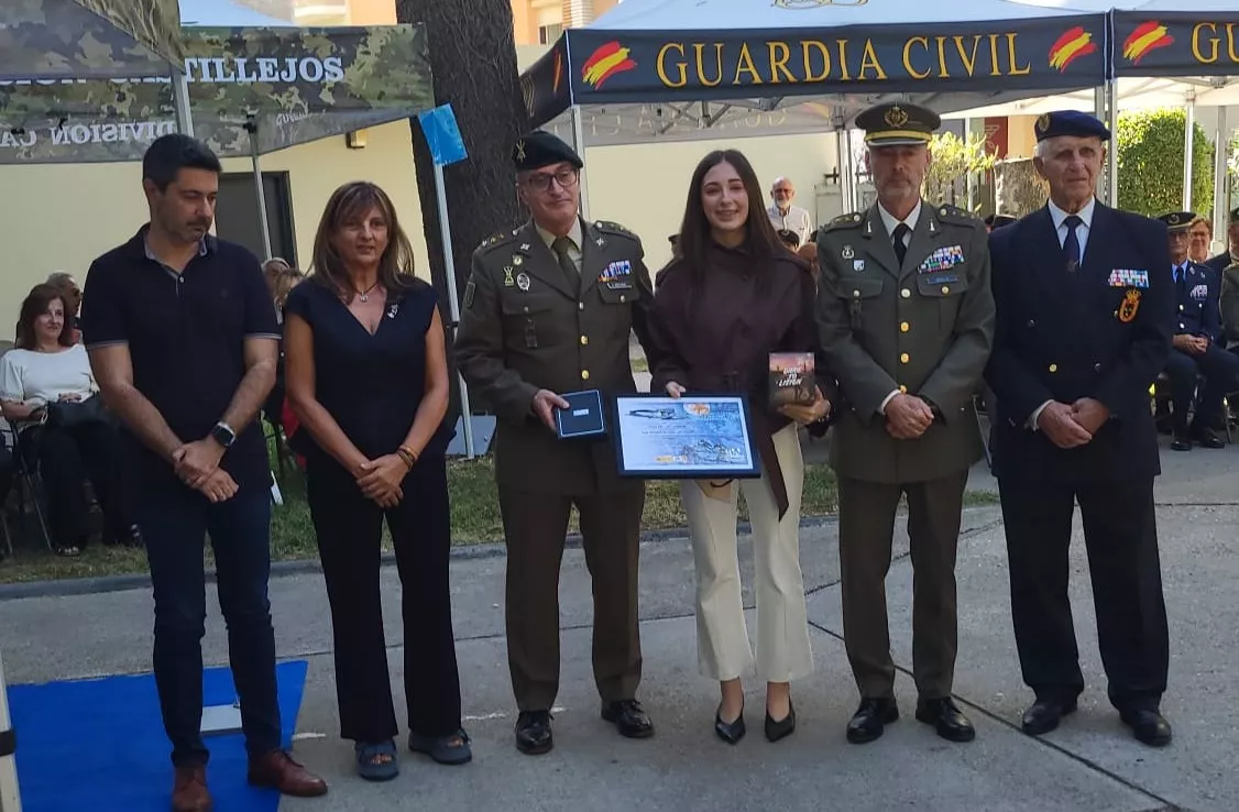 Julia Fantova, entre los miembros del jurado
