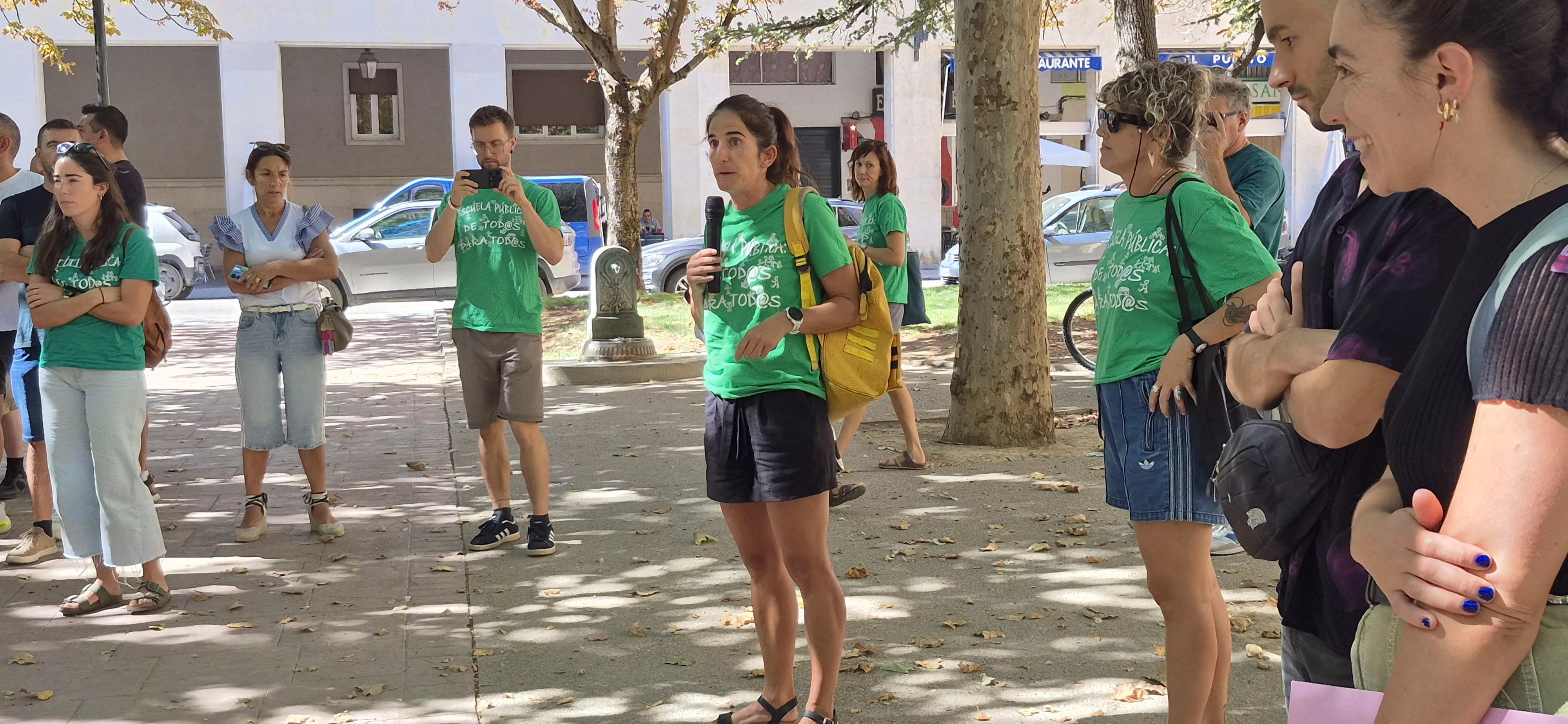 Concentración de sindicatos contra el modelo de la Inspección de Educación. Foto Myriam Martínez