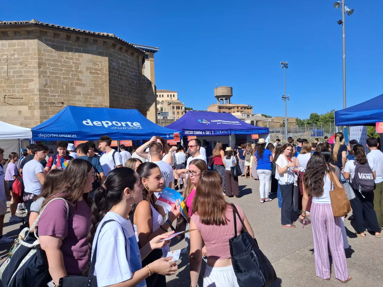 Fiesta de Bienvenida del Campus de Huesca curso 2026-2027. Foto Sara Malo