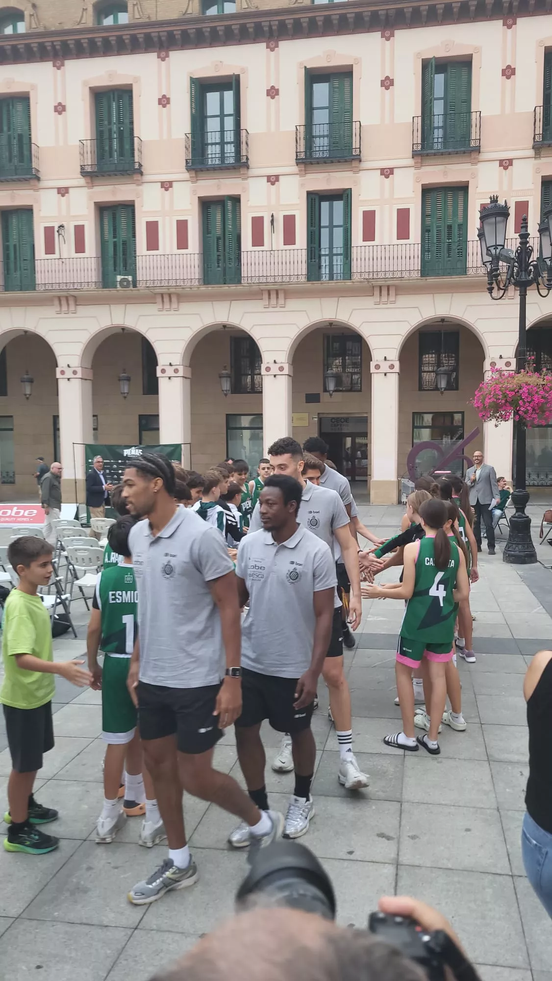 Presentación del Lobe Huesca la Magia