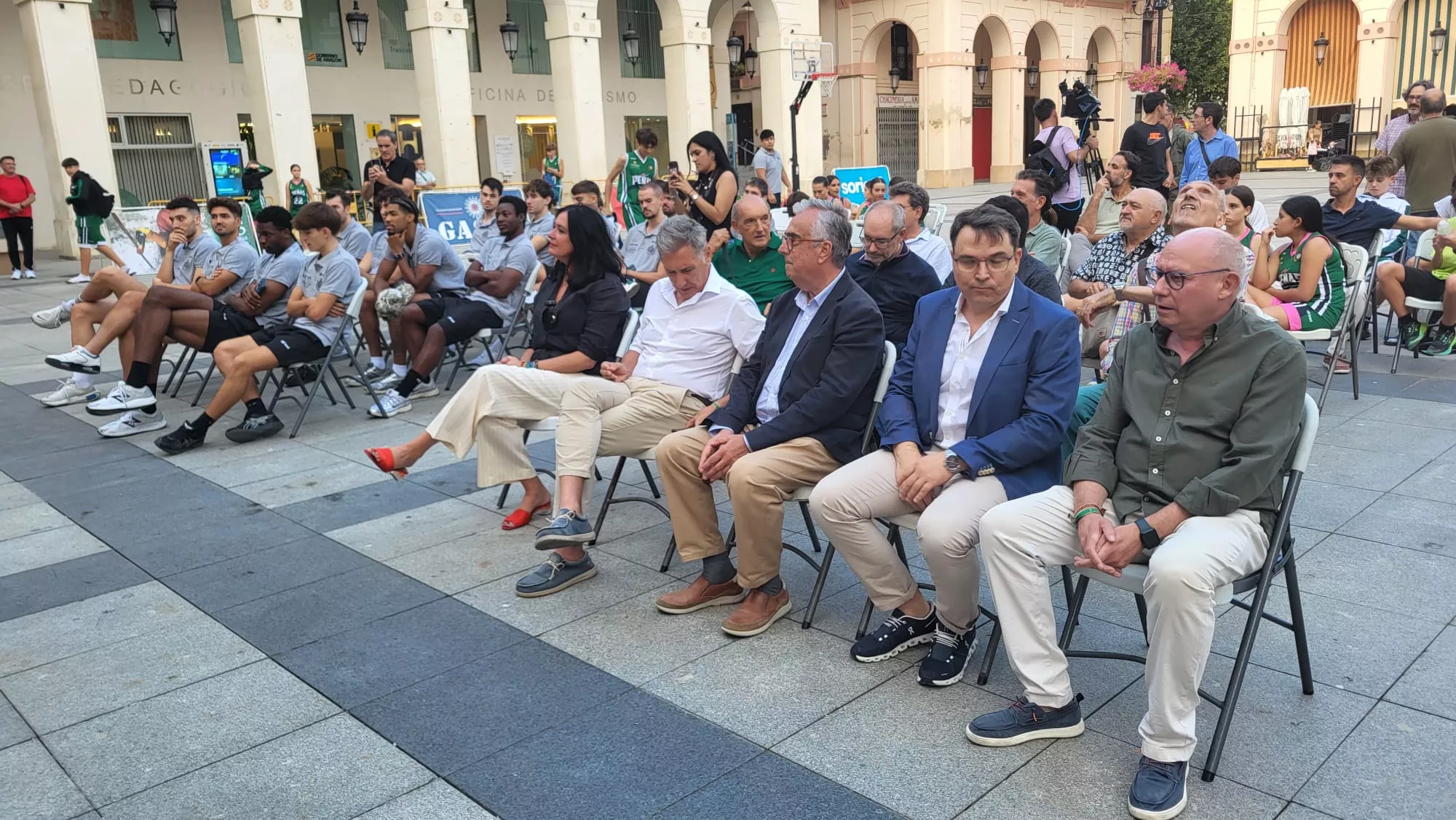 Presentación del Lobe Huesca la Magia