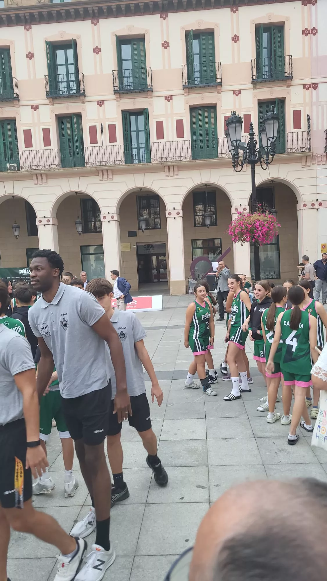 Presentación del Lobe Huesca la Magia