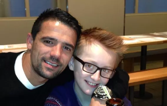 Nacho Novo junto a su hijastro Ross.