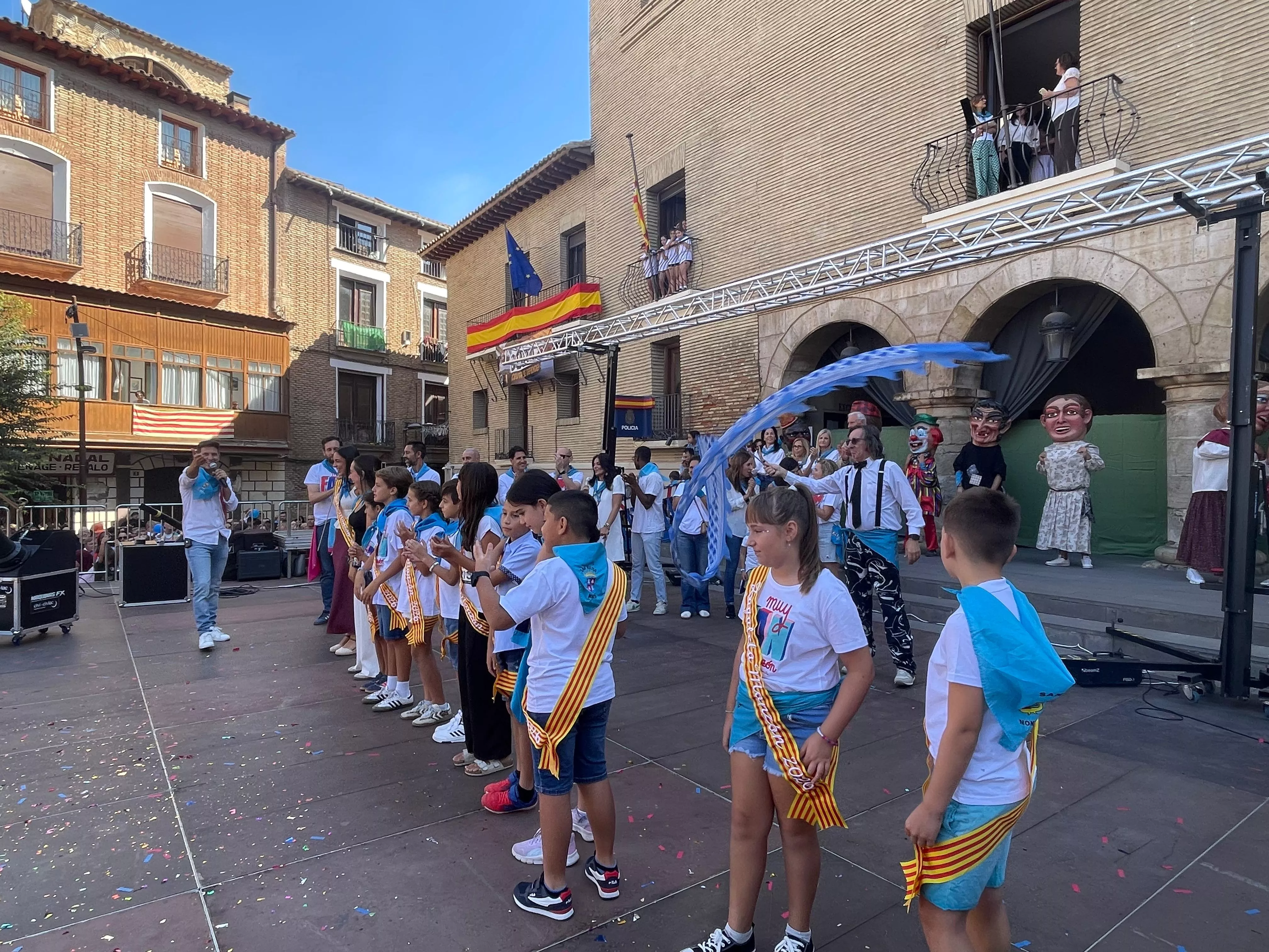 Chupinazo infantil de las fiestas de Monzón.