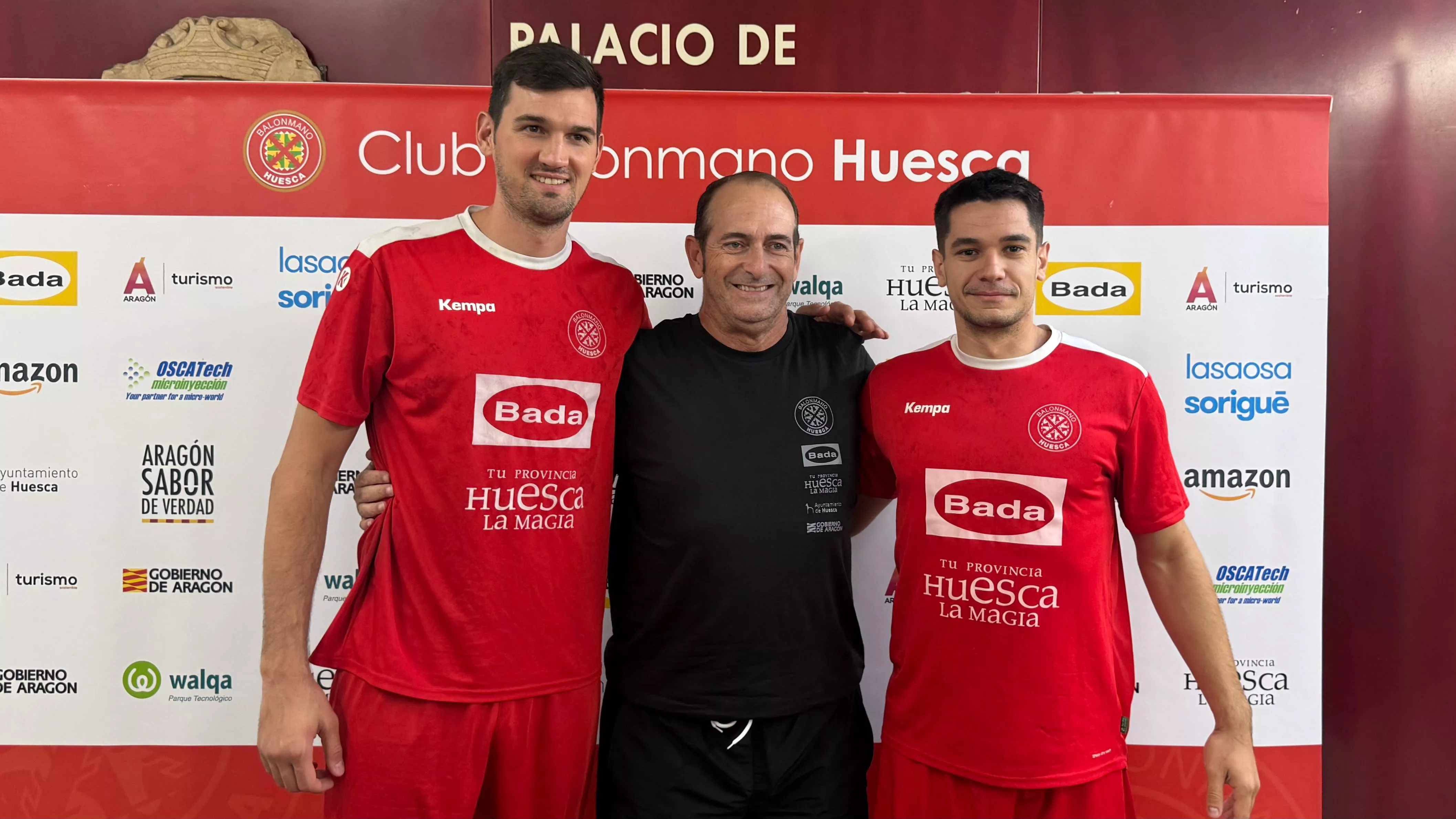 Nenadic, Nolasco y García en la previa del choque ante Oviedo.