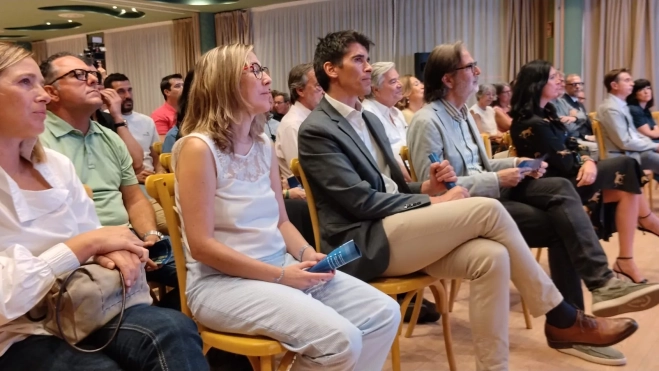 Autoridades presentes en la presentación