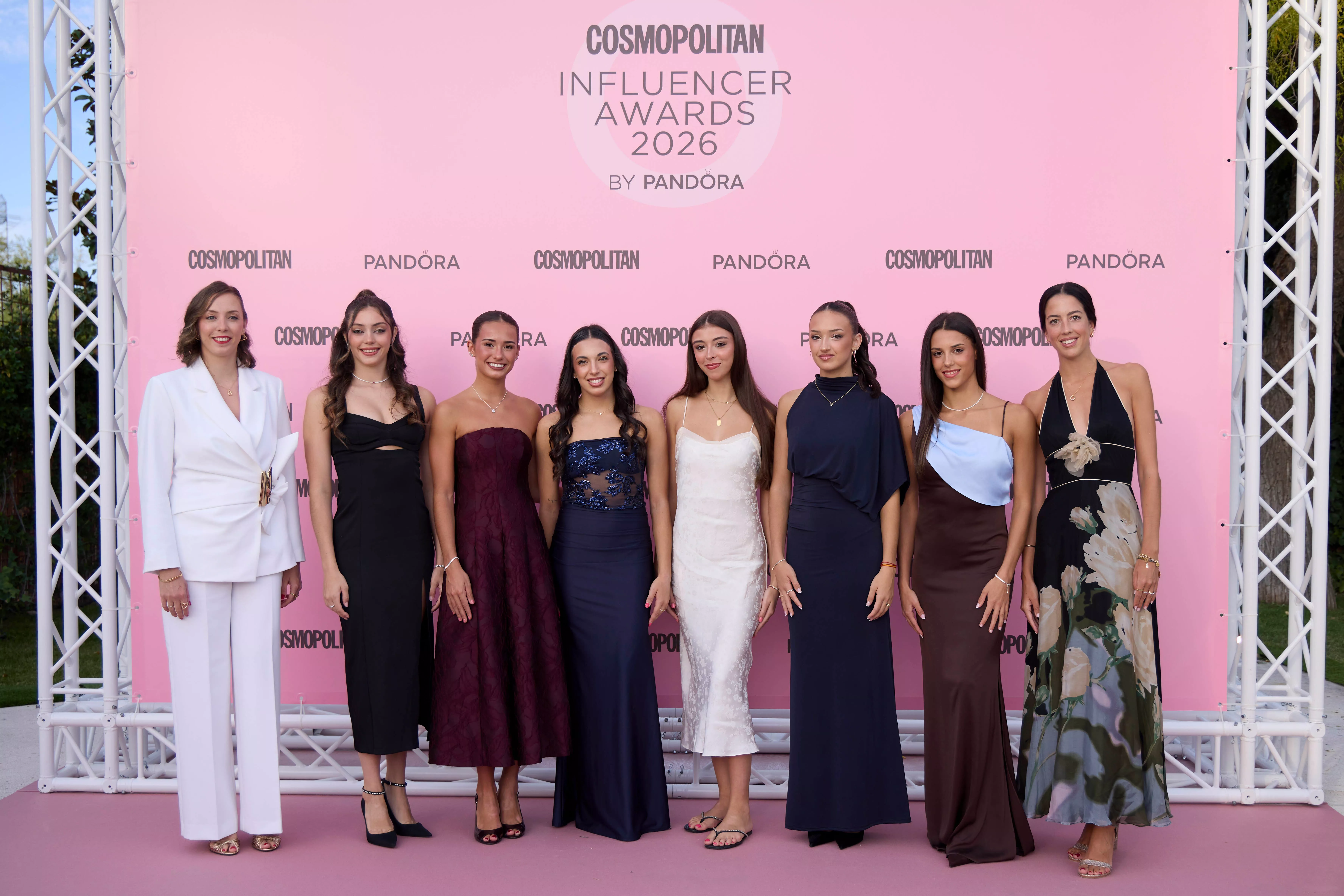 Inés Bergua y el equipo al completo en la fiesta de Cosmopolitan. 
