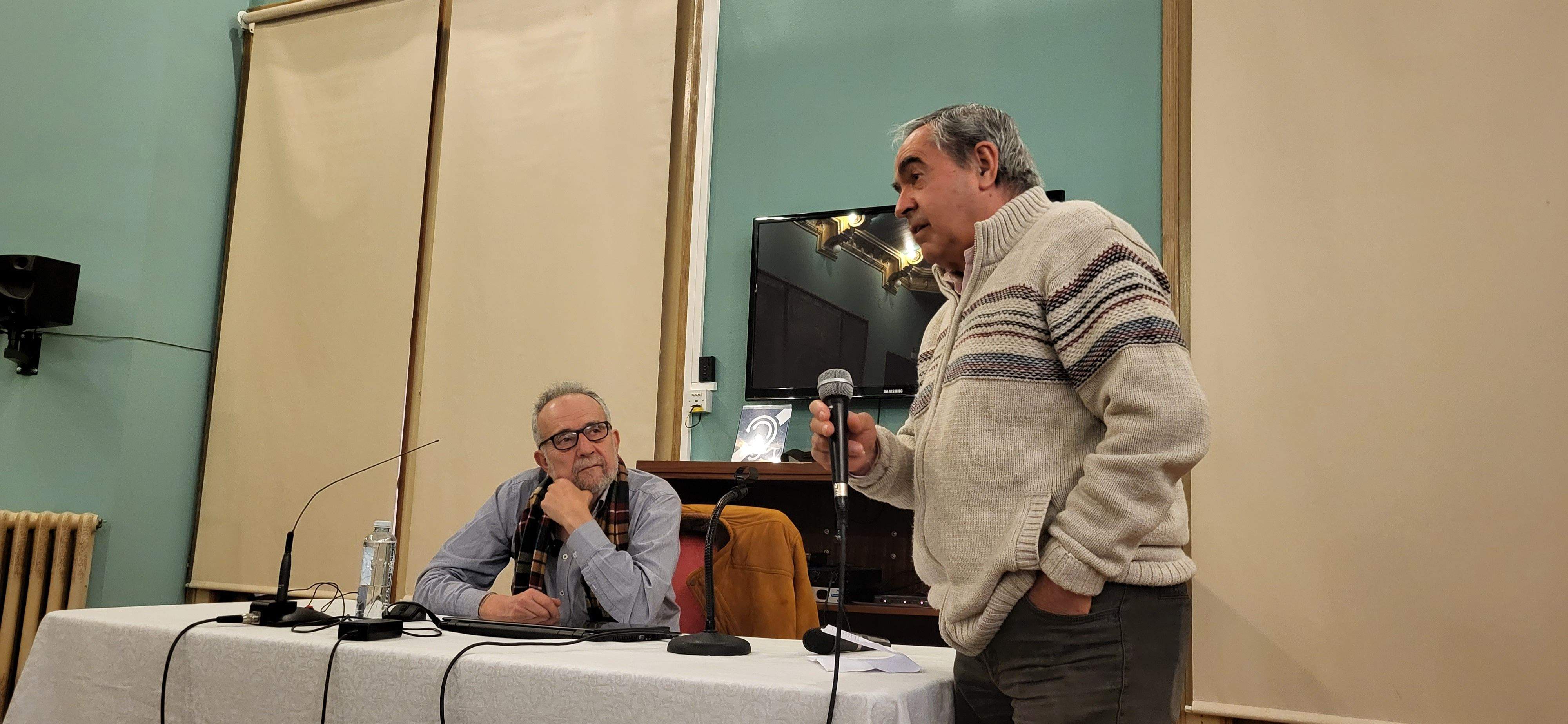Miguel Escartín presenta a Pedro Arrojo. Foto Myriam Martínez