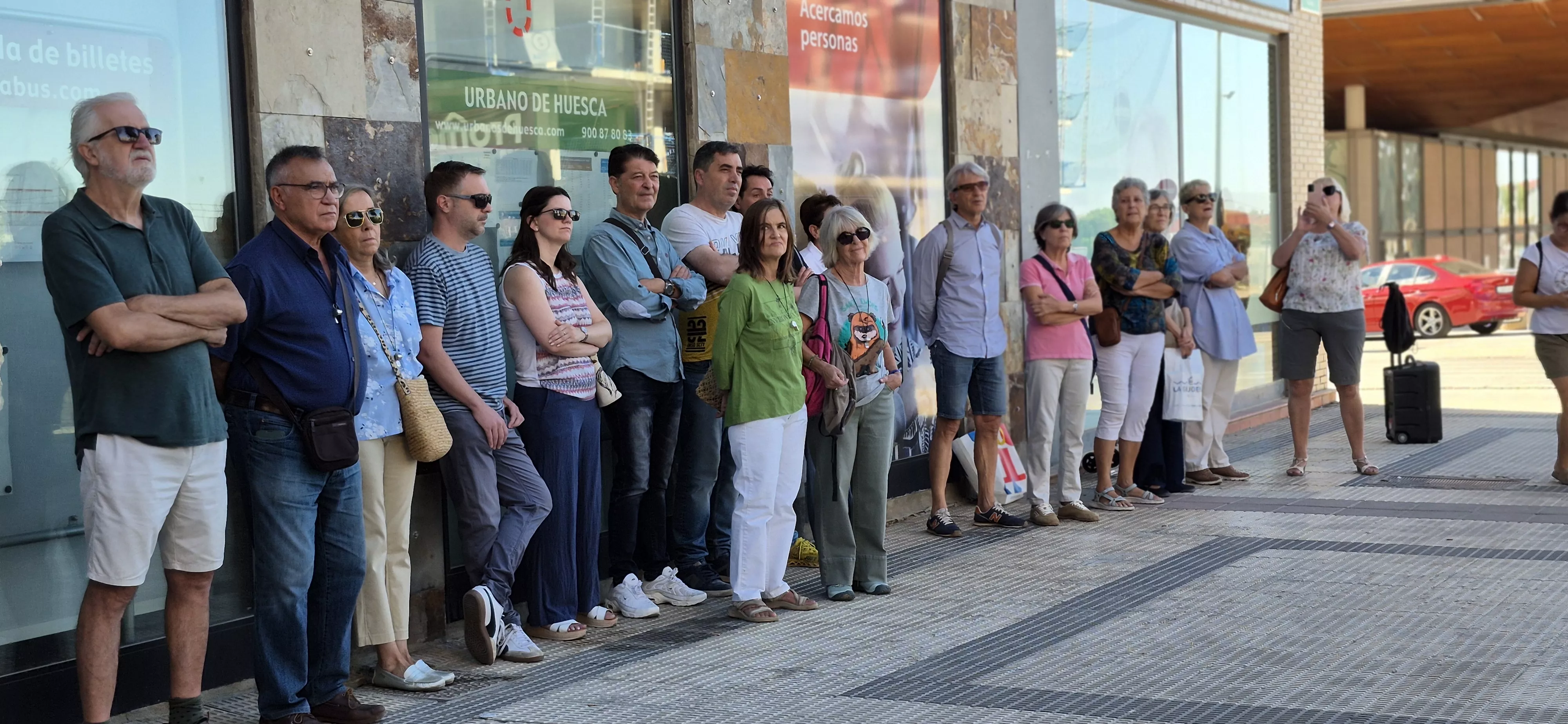 Concentración contra los "arboricidios" en Huesca. Foto Myriam Martínez