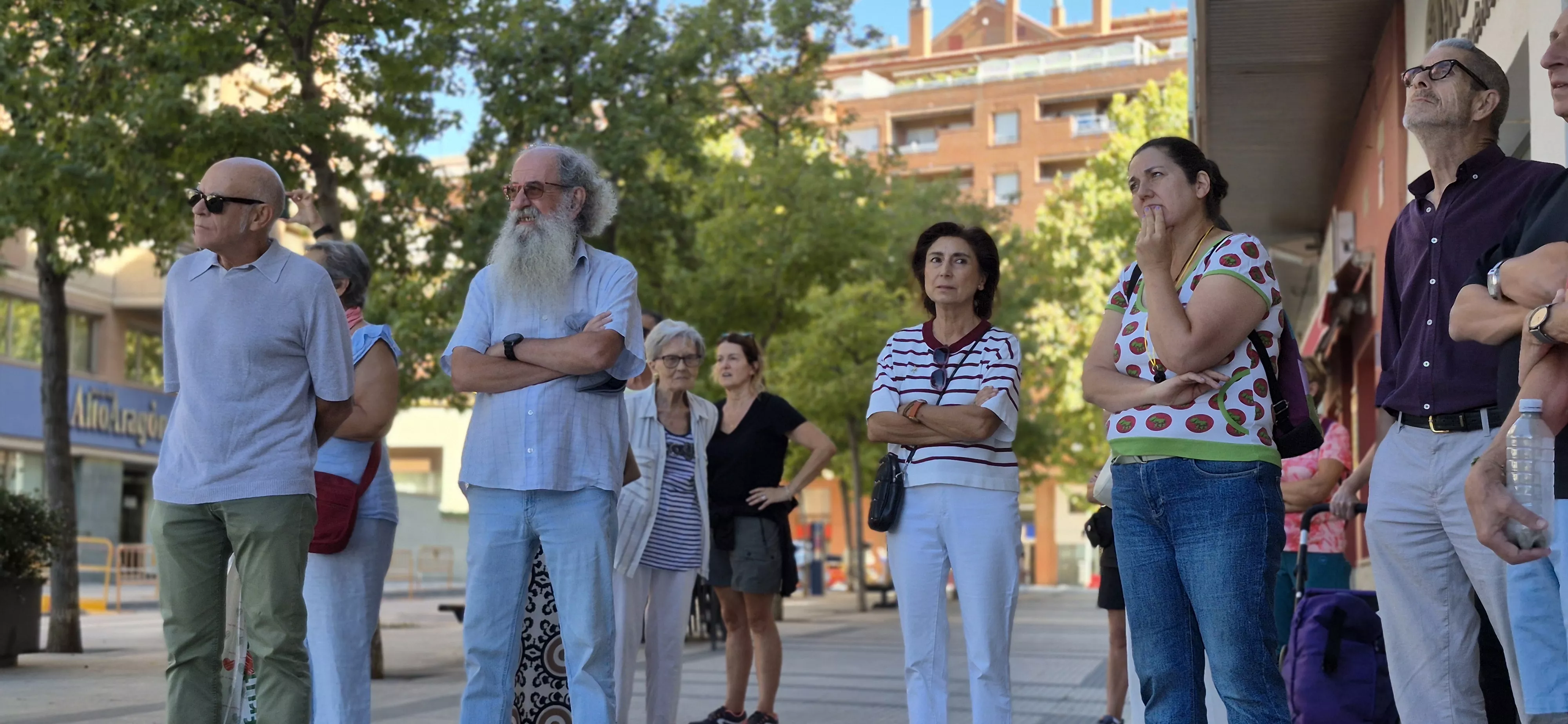 Concentración contra los "arboricidios" en Huesca. Foto Myriam Martínez