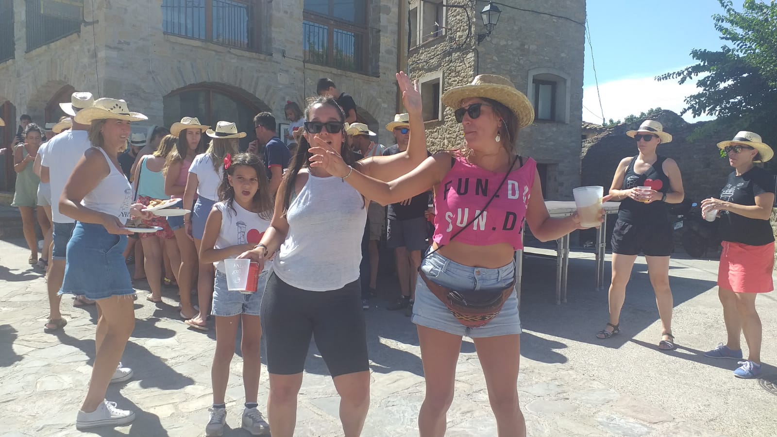 Ronda con la charanga El Pincho en las fiestas en Abizanda