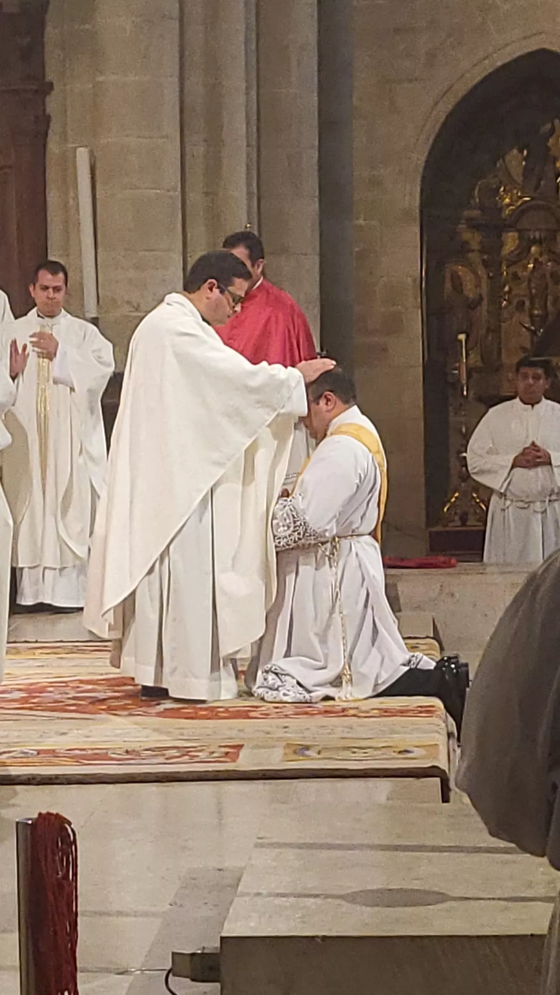 Ordenación sacerdotal de Reynaldo Jesús Cárdenas en Huesca