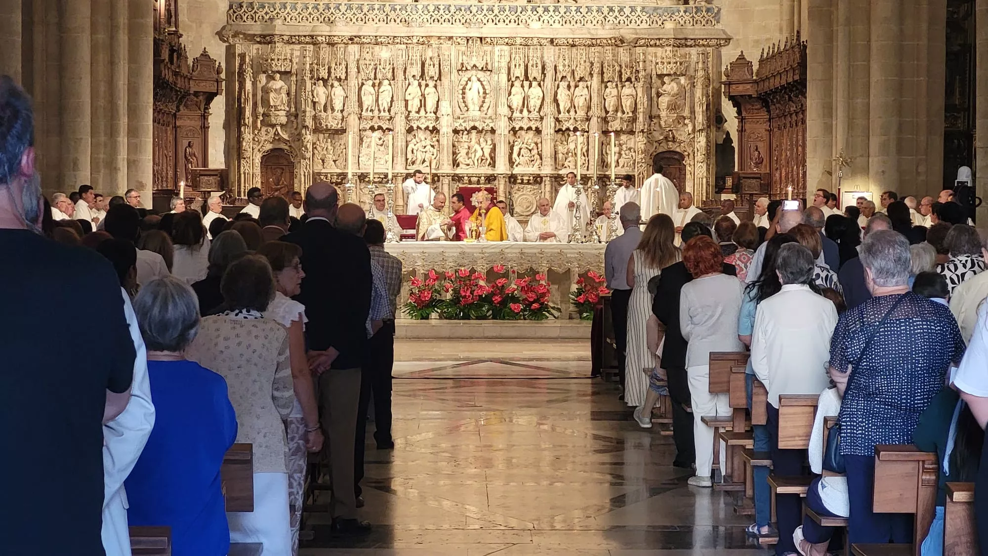 Ordenación sacerdotal de Reynaldo Jesús Cárdenas en Huesca