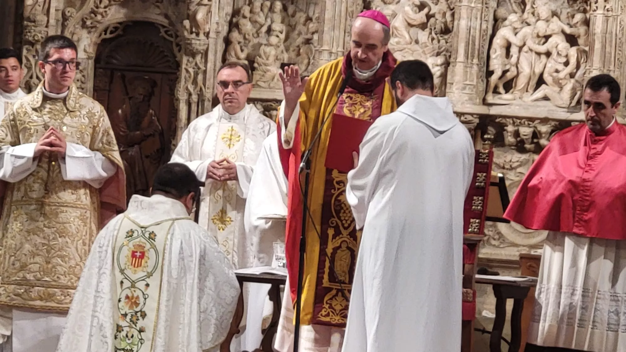 Ordenación sacerdotal de Reynaldo Jesús Cárdenas en Huesca