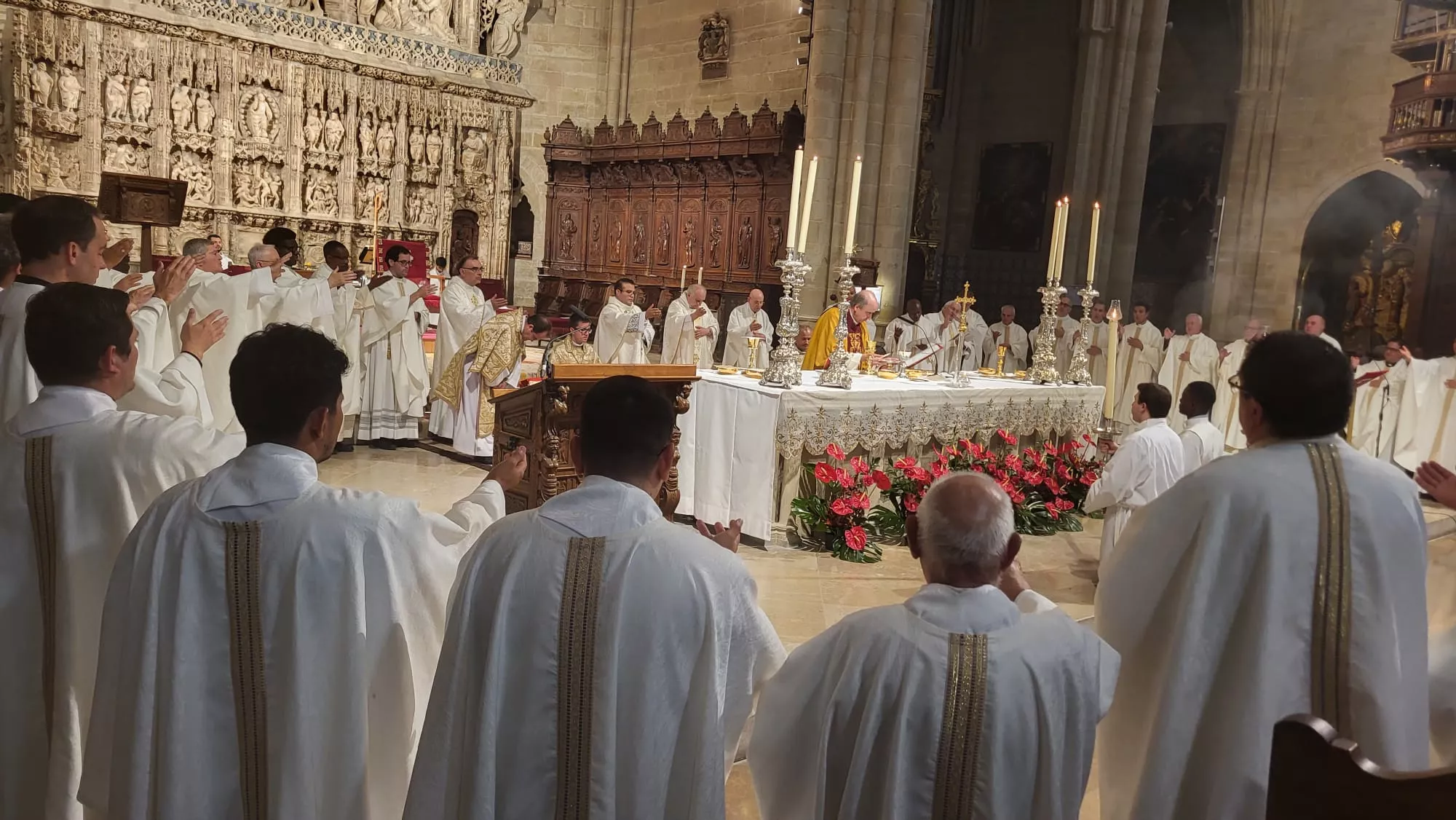 Ordenación sacerdotal de Reynaldo Jesús Cárdenas en Huesca