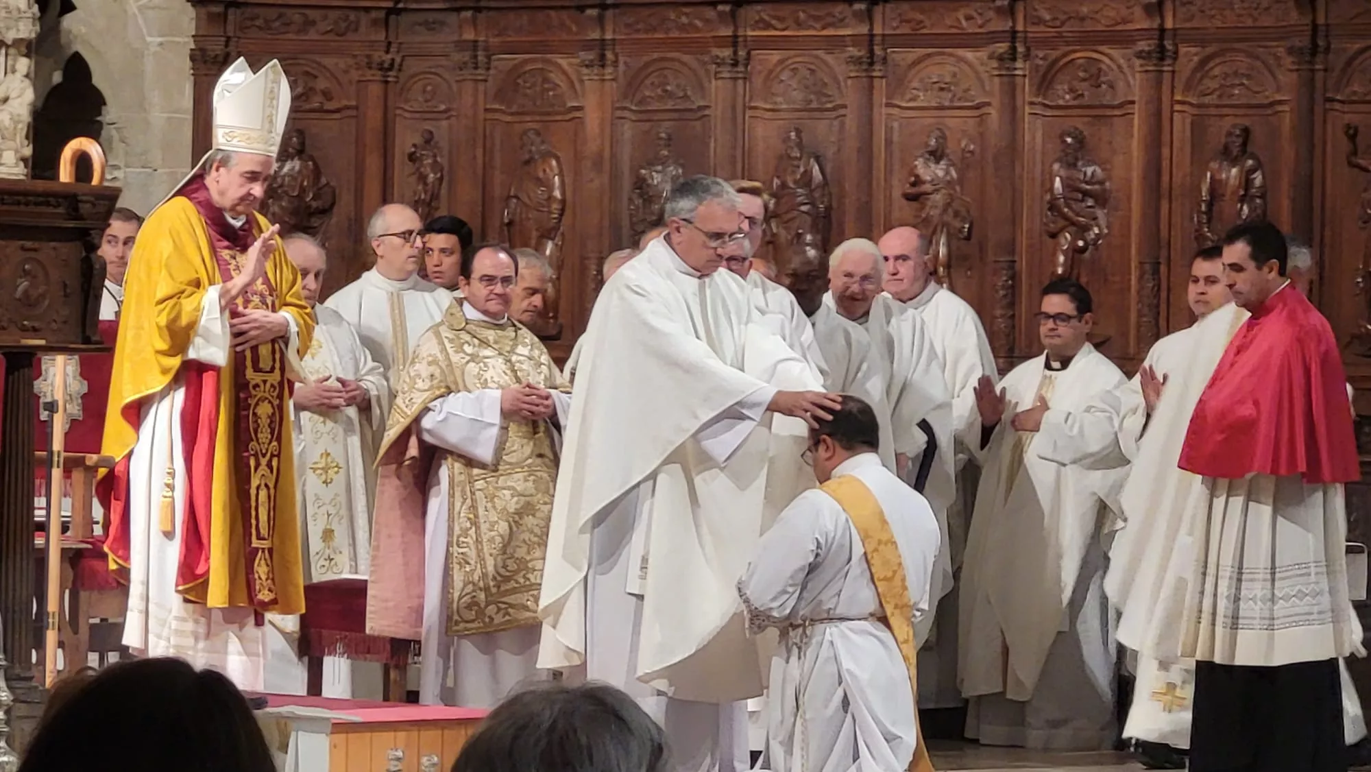 Ordenación sacerdotal de Reynaldo Jesús Cárdenas en Huesca