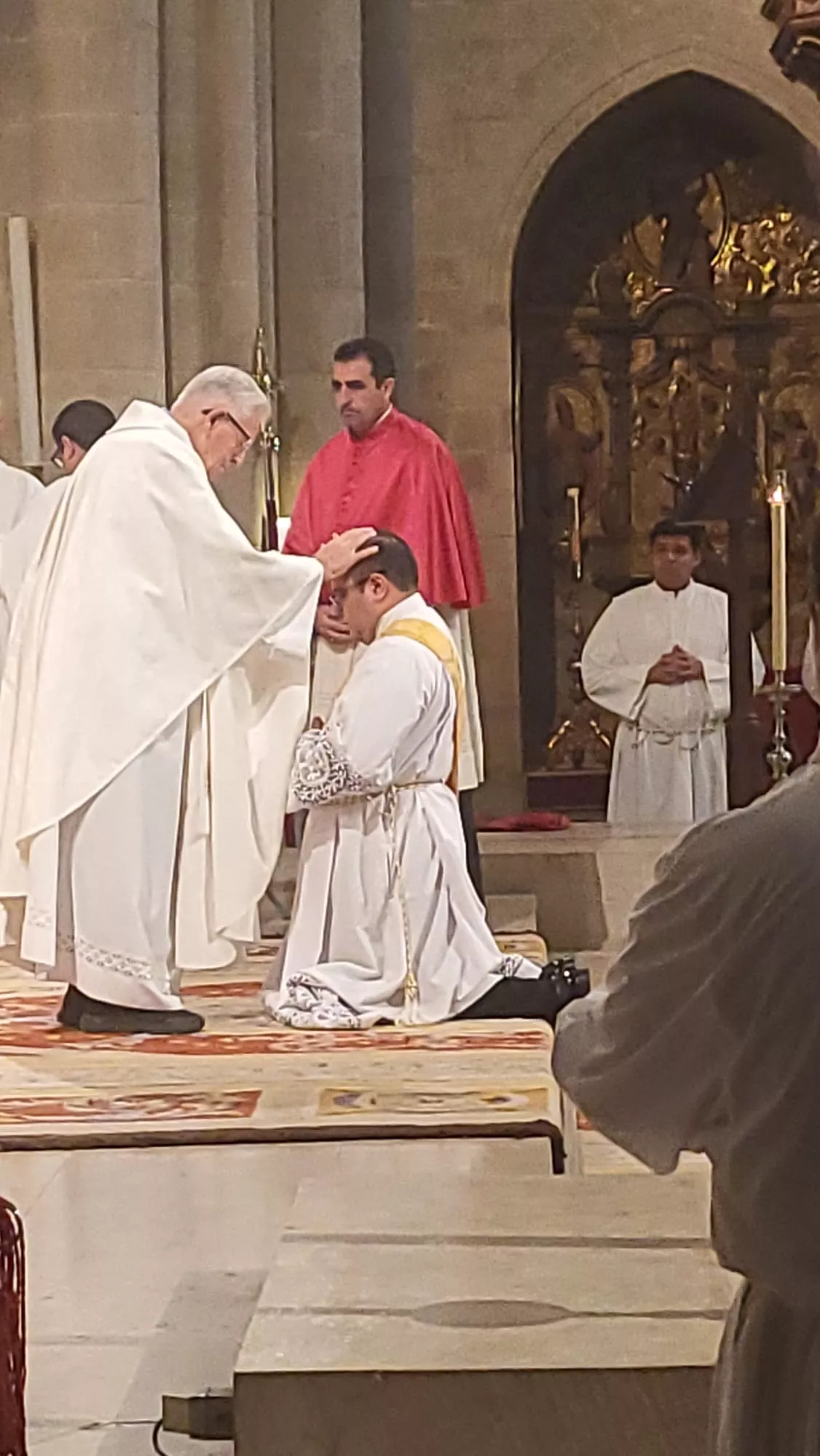Ordenación sacerdotal de Reynaldo Jesús Cárdenas en Huesca