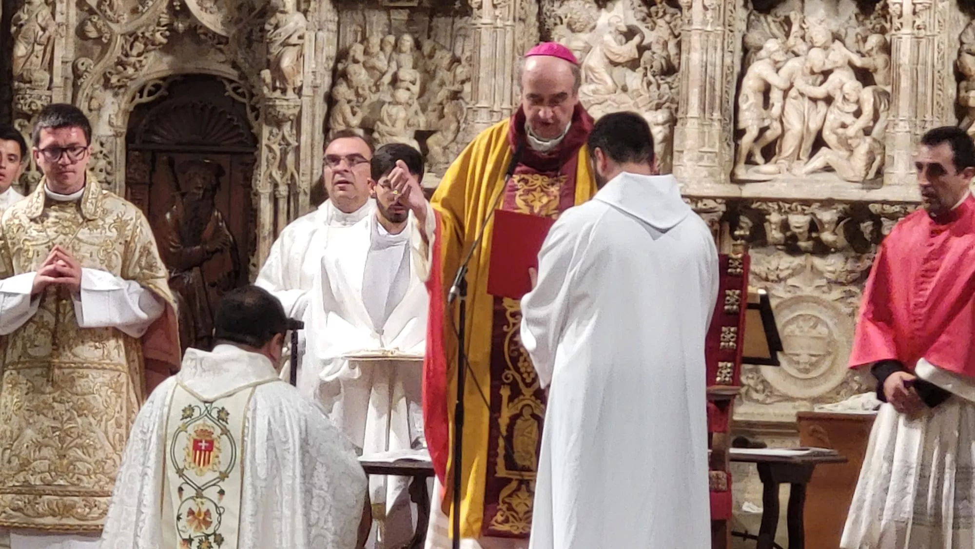 Ordenación sacerdotal de Reynaldo Jesús Cárdenas en Huesca