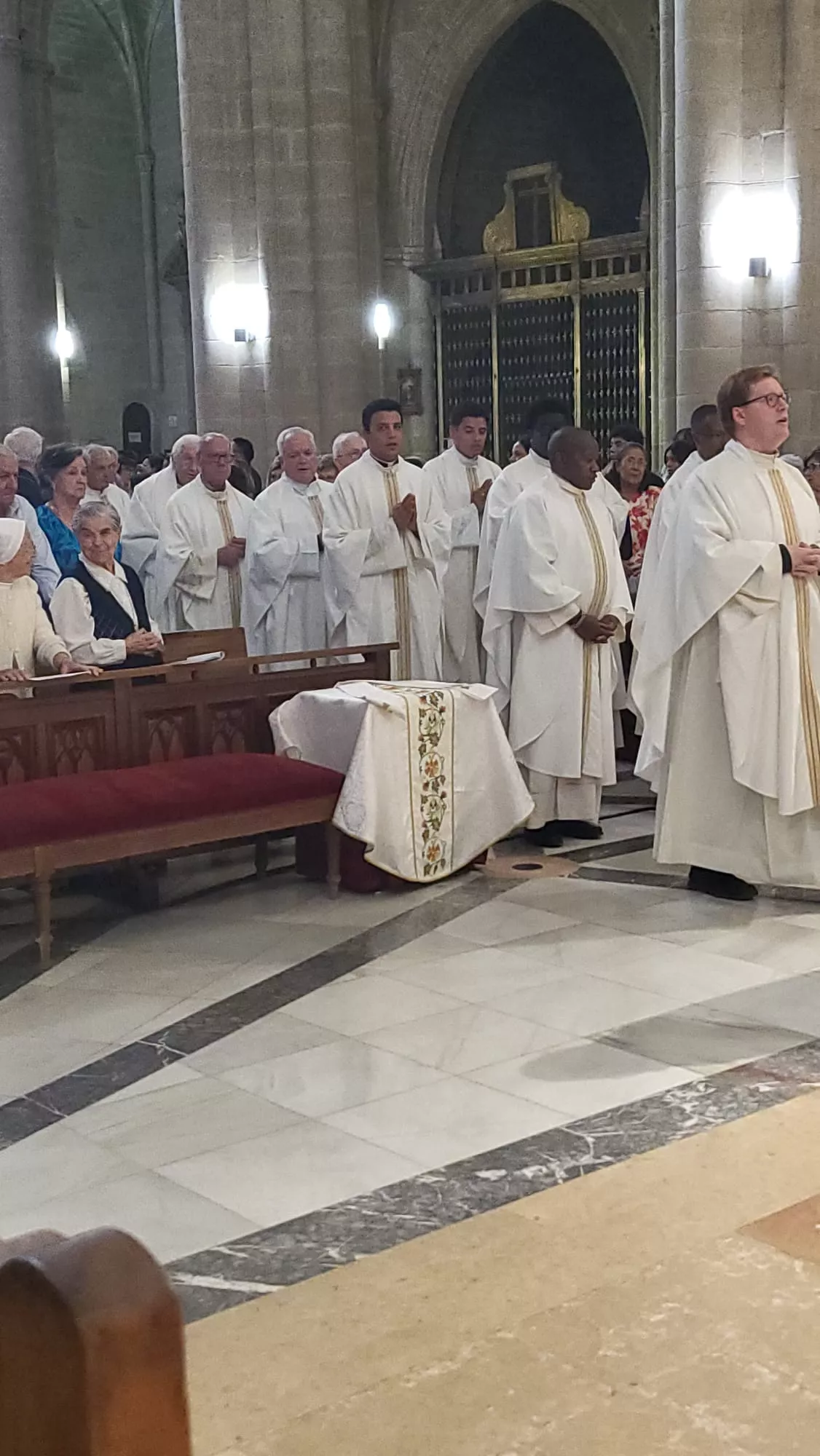 Ordenación sacerdotal de Reynaldo Jesús Cárdenas en Huesca