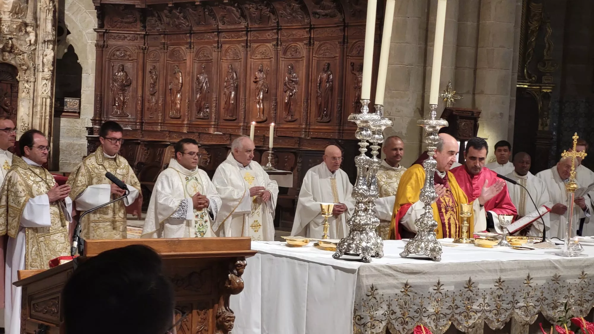 Ordenación sacerdotal de Reynaldo Jesús Cárdenas en Huesca