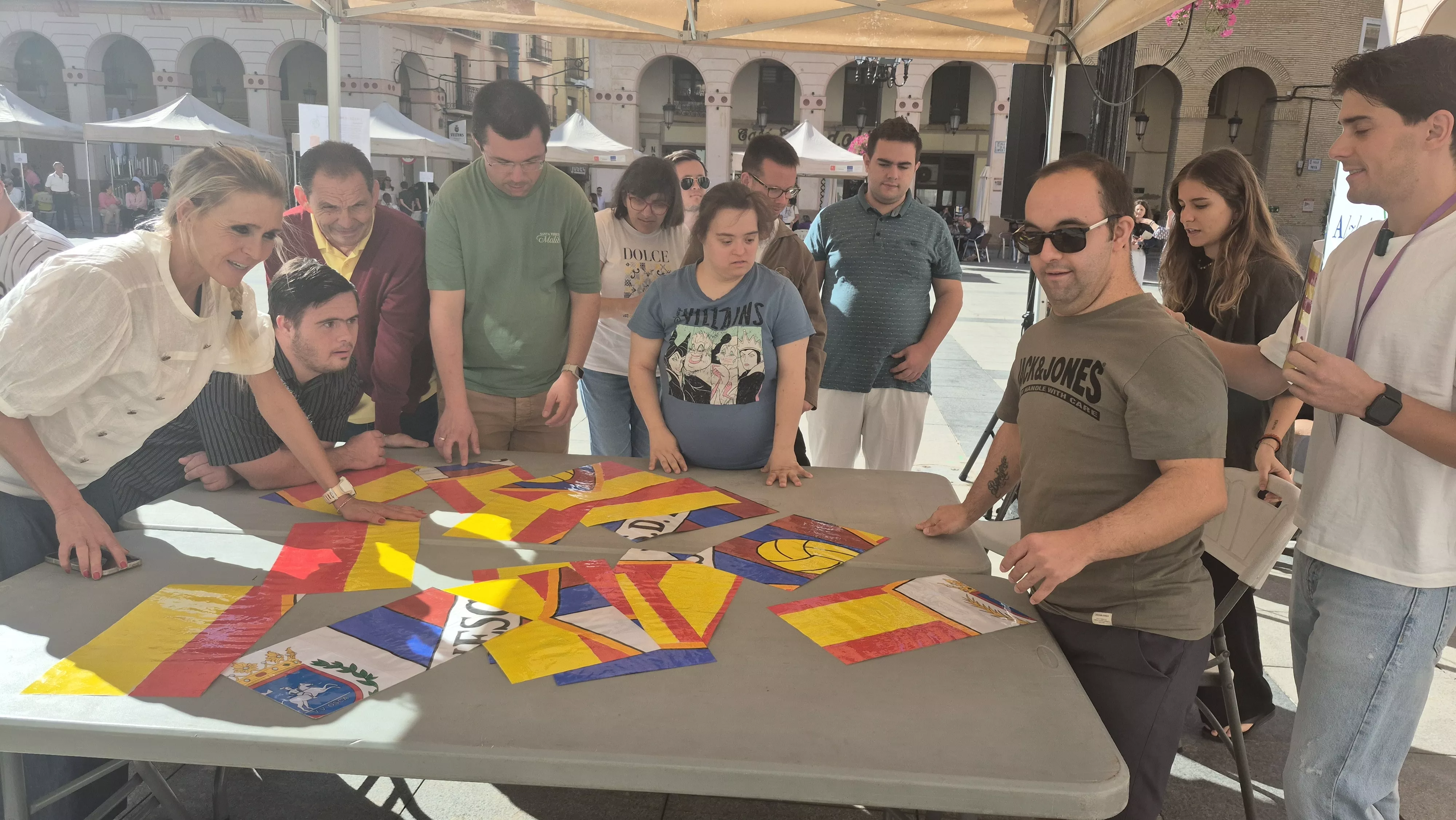 Conmemoración del Día del Alzhéimer en Huesca. Foto Myriam Martínez