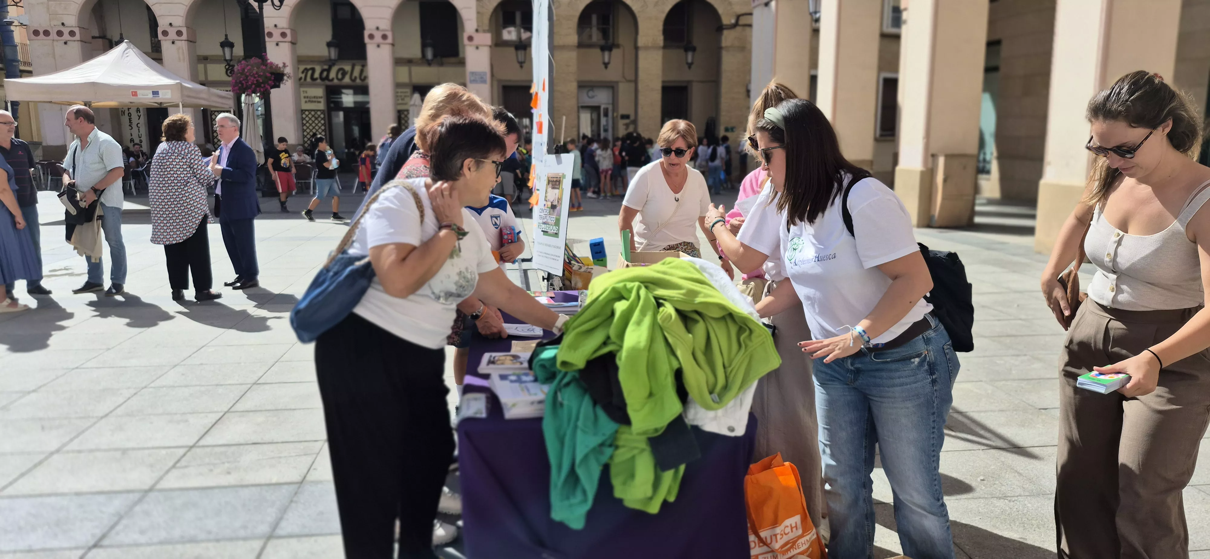 Conmemoración del Día del Alzhéimer en Huesca. Foto Myriam Martínez