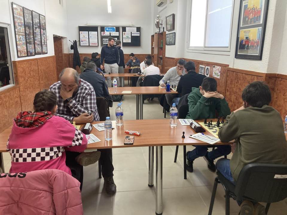 Jaque y Casablanca, primeros clasificados para la final por el título en el Campeonato de Aragón de ajedrez por equipos