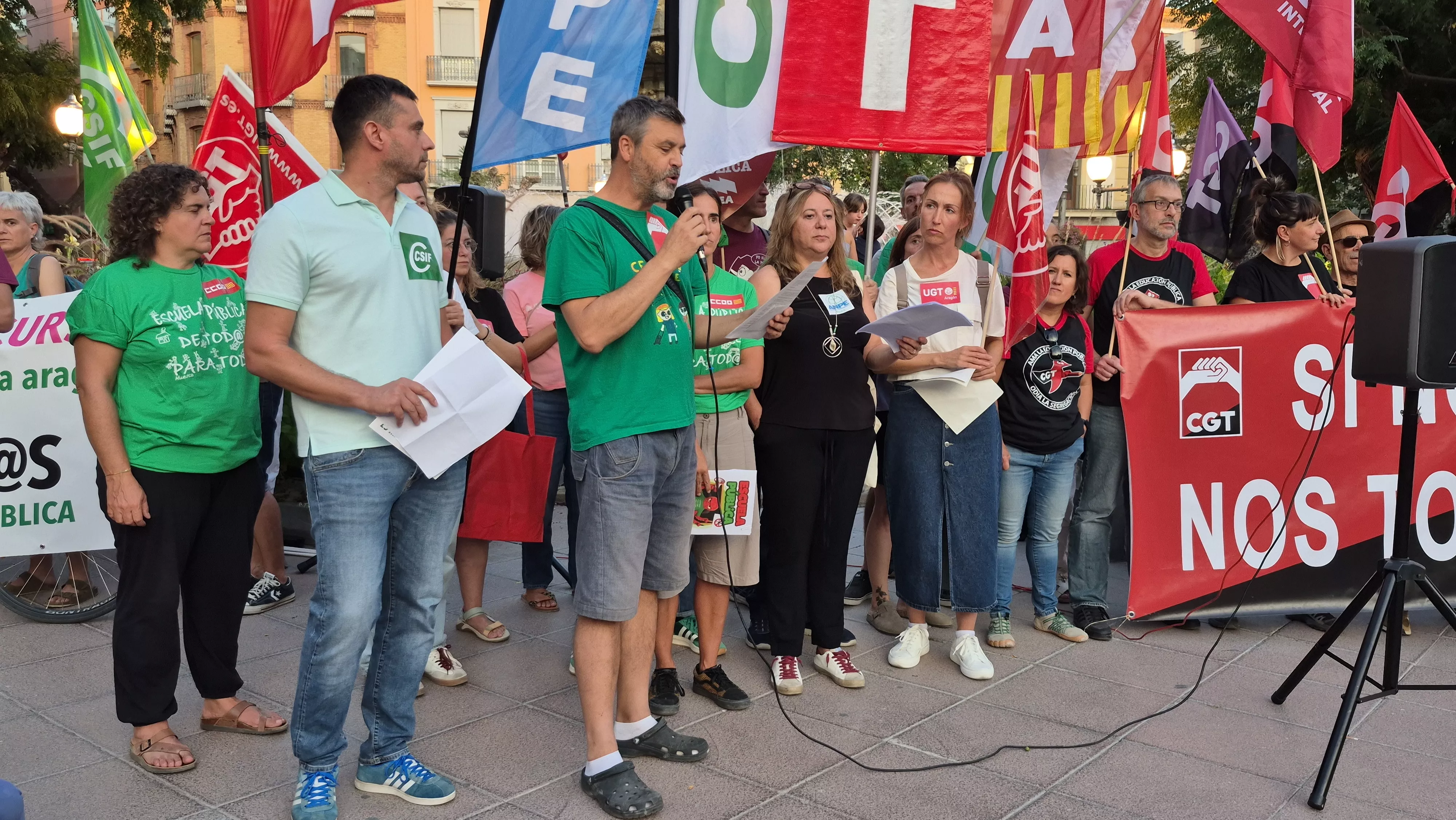 Concentración de apoyo al docente sancionado Sergio Martínez. Foto Myriam Martínez
