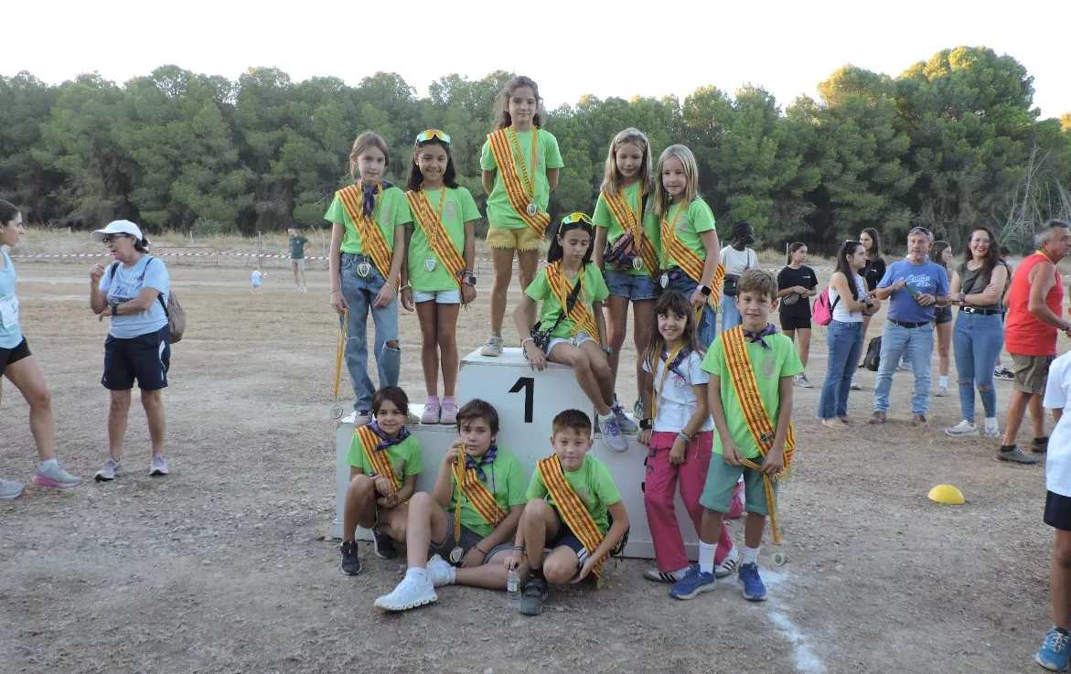 Podio de niñas de 8 y 9 años