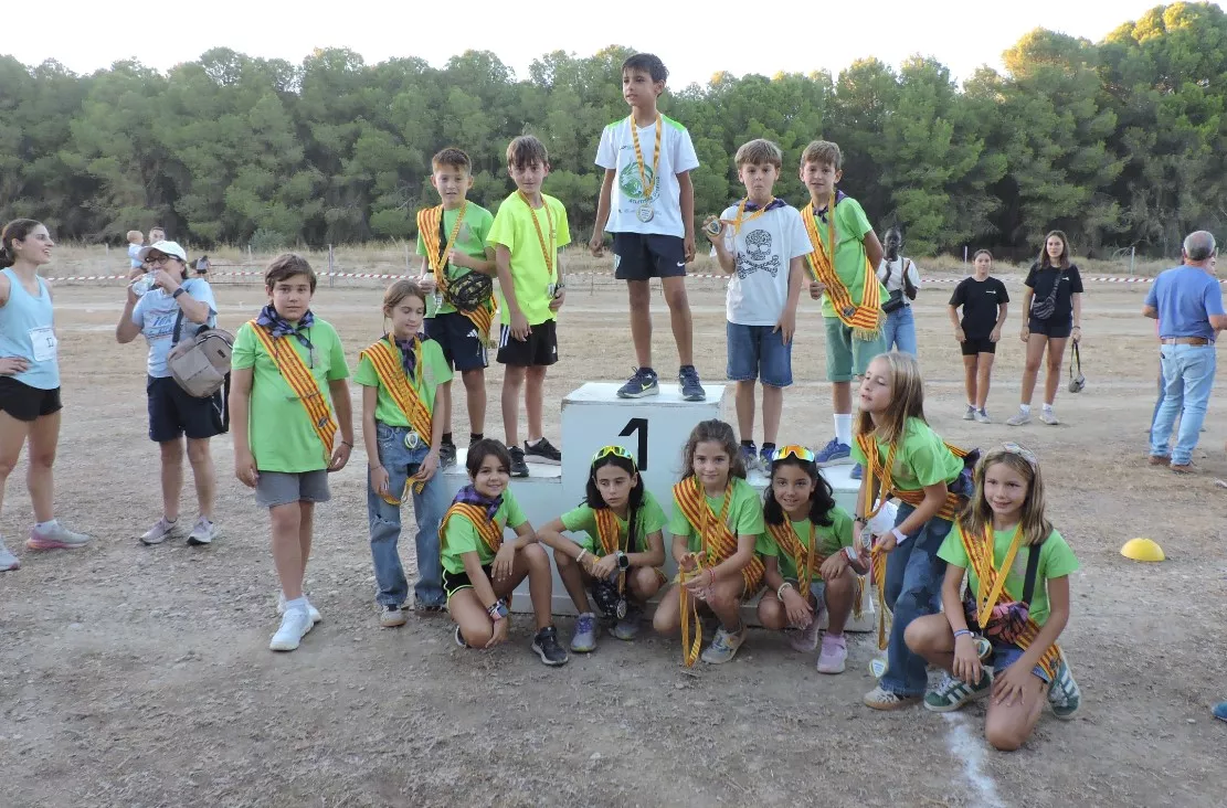 Podio de niños de 8 y 9 años