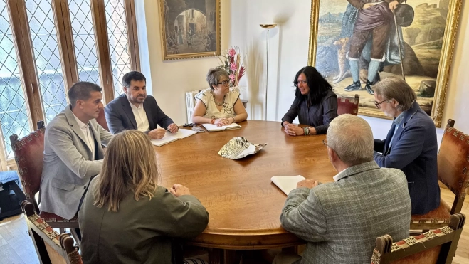 Reunión entre los representantes de las dos instituciones