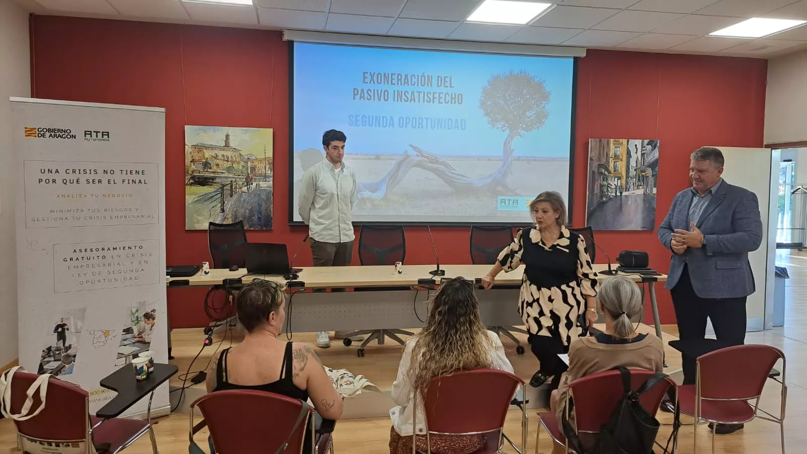 Barbastro acerca las explicaciones sobre la ley de segunda oportunidad