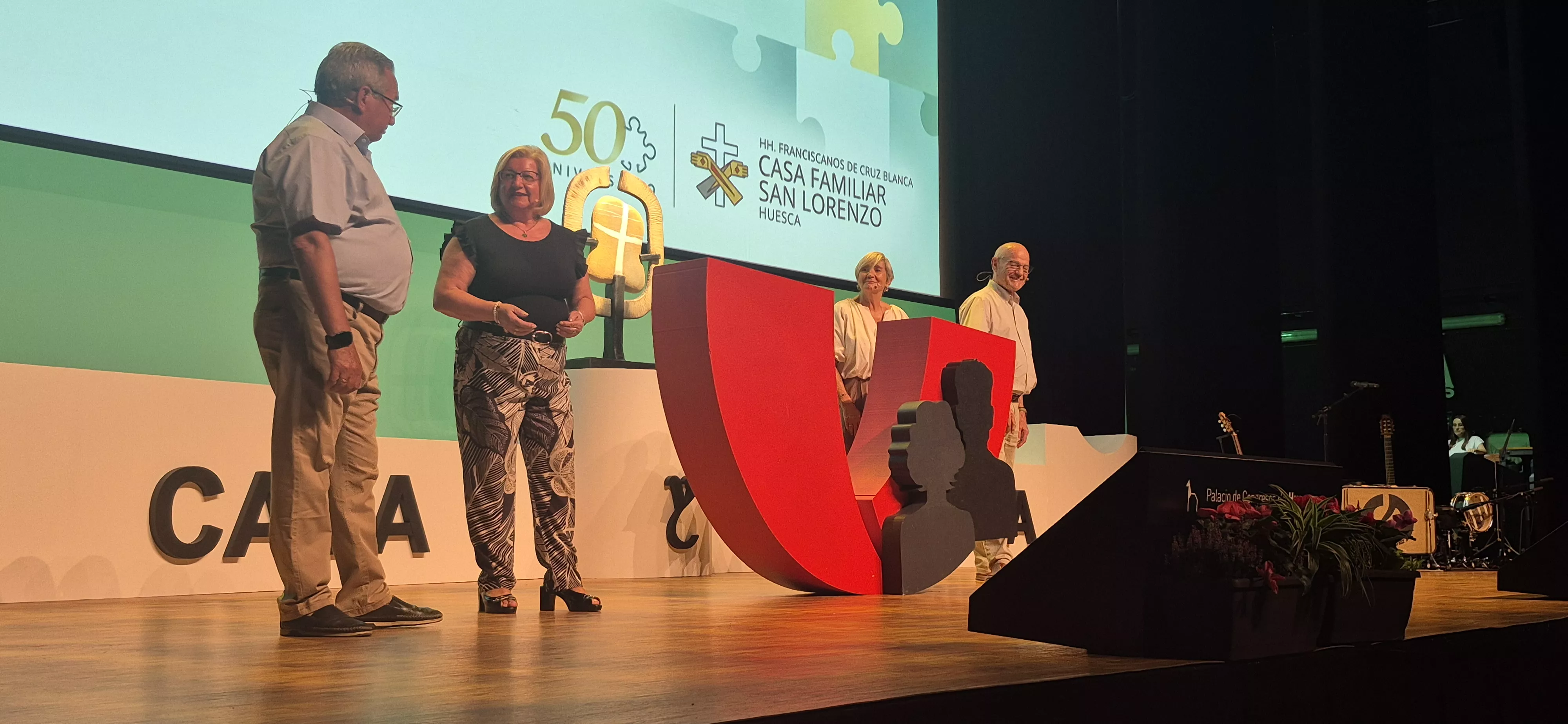 Celebración de los 50 años de Cruz Blanca en Huesca. Foto Myriam Martínez 