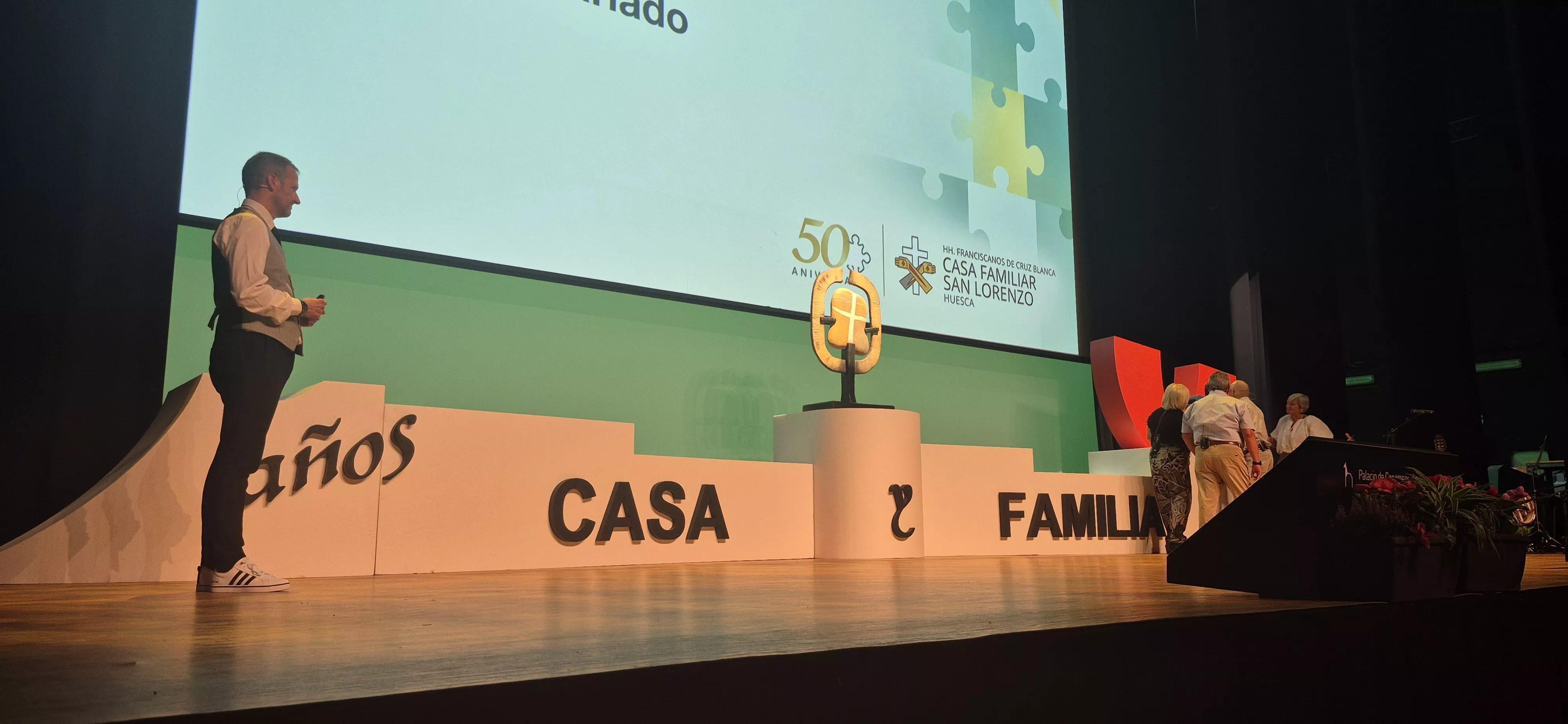 Celebración de los 50 años de Cruz Blanca en Huesca. Foto Myriam Martínez 