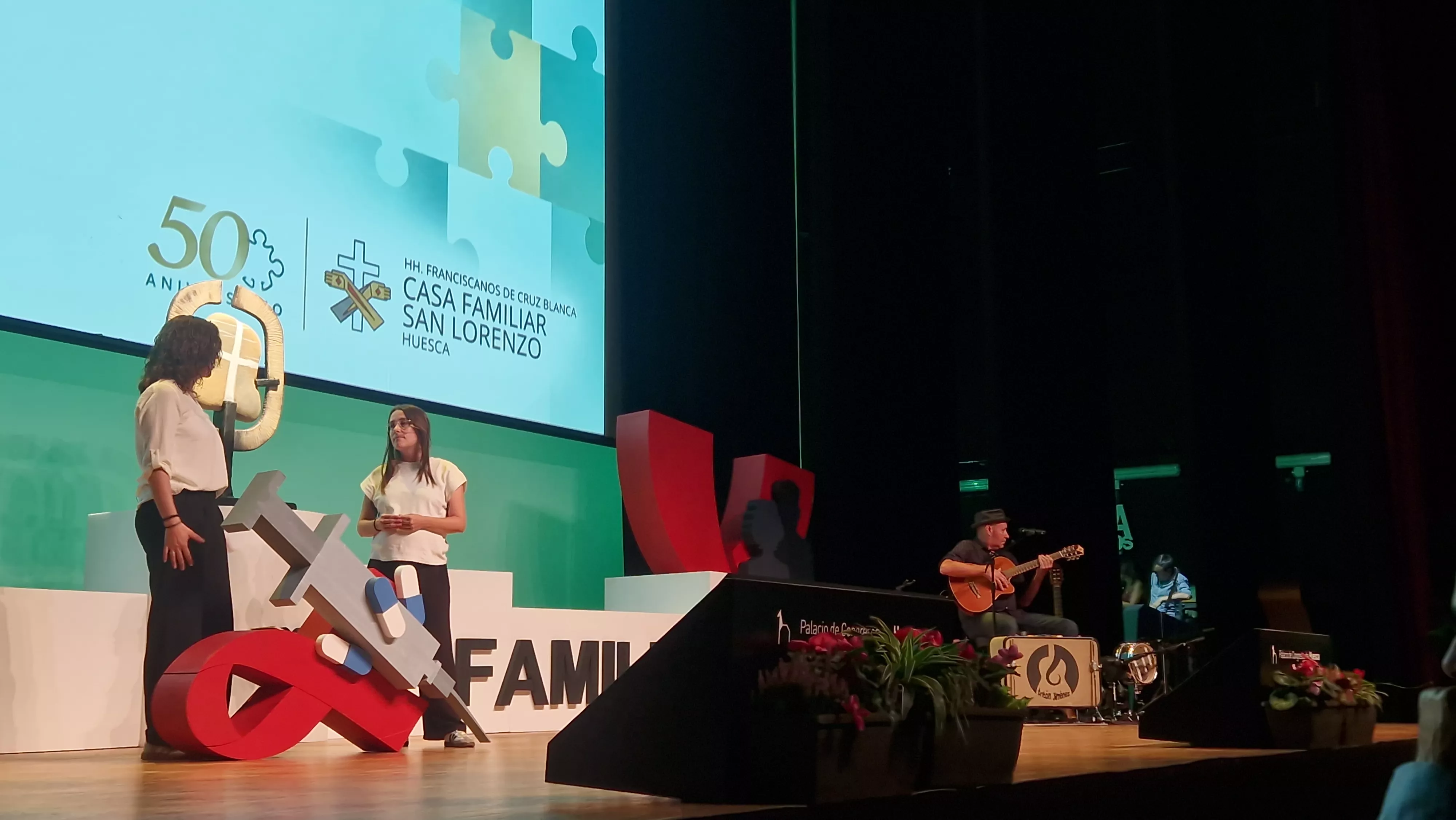 Celebración de los 50 años de Cruz Blanca en Huesca. Foto Myriam Martínez 