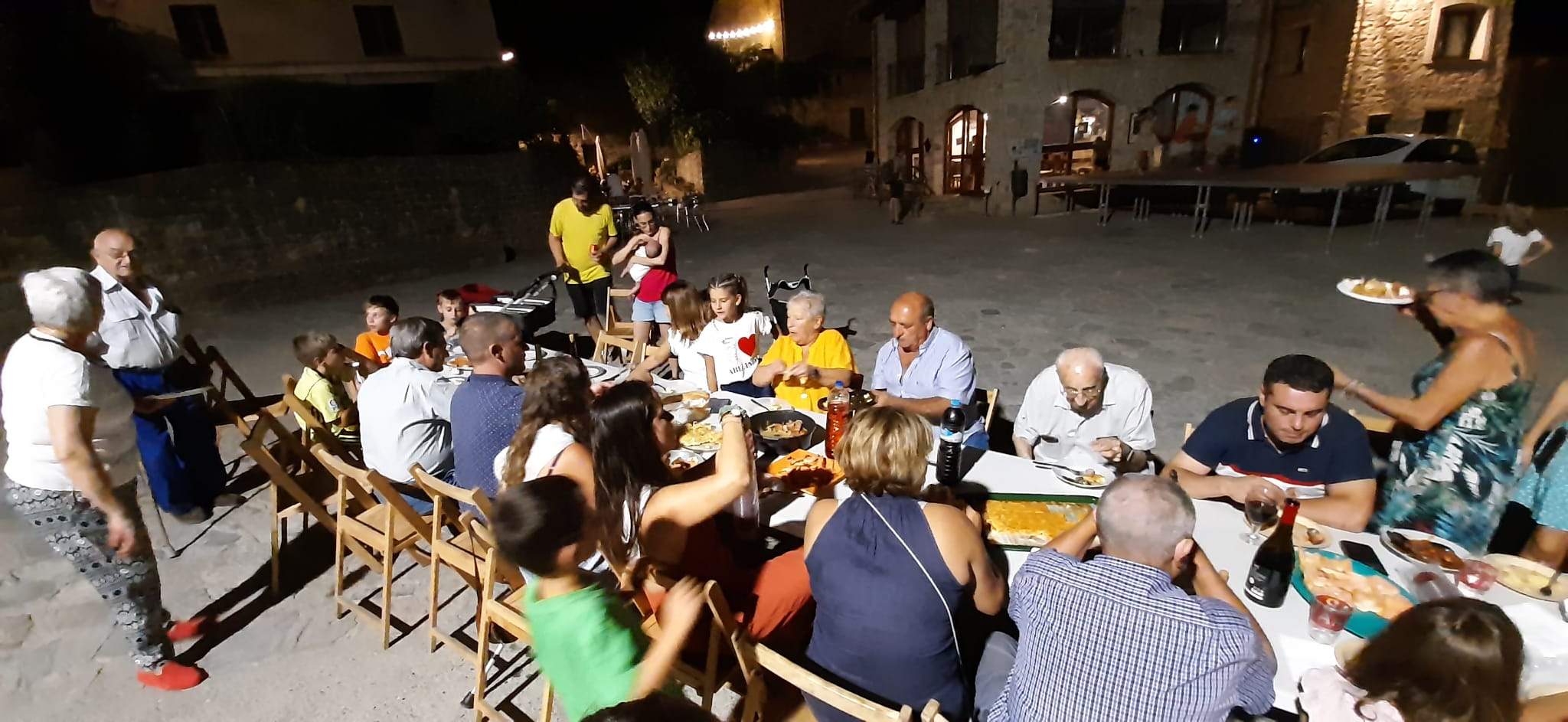 Cena popular en Abizanda