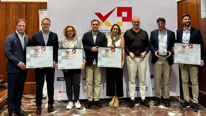 Foto de familia de todos los galardonados en el Premio Pyme 2026.