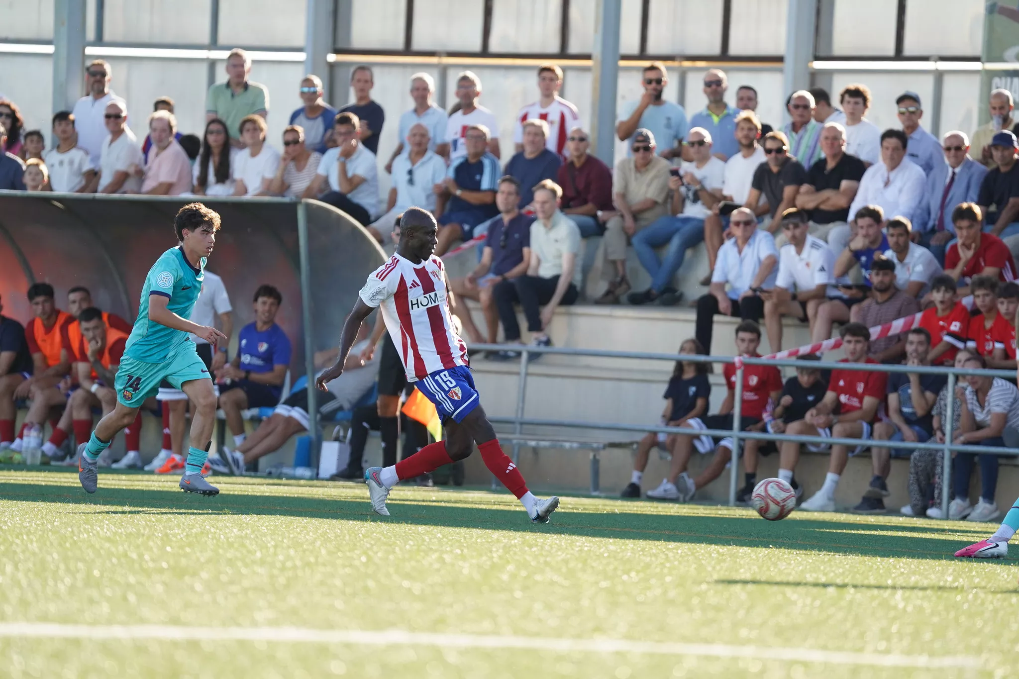 Foto de archivo de un partido del Barbastro. Partidos y horarios del fútbol altoaragonés del 26 y 27 de septiembre. Foto: Dani Vidal